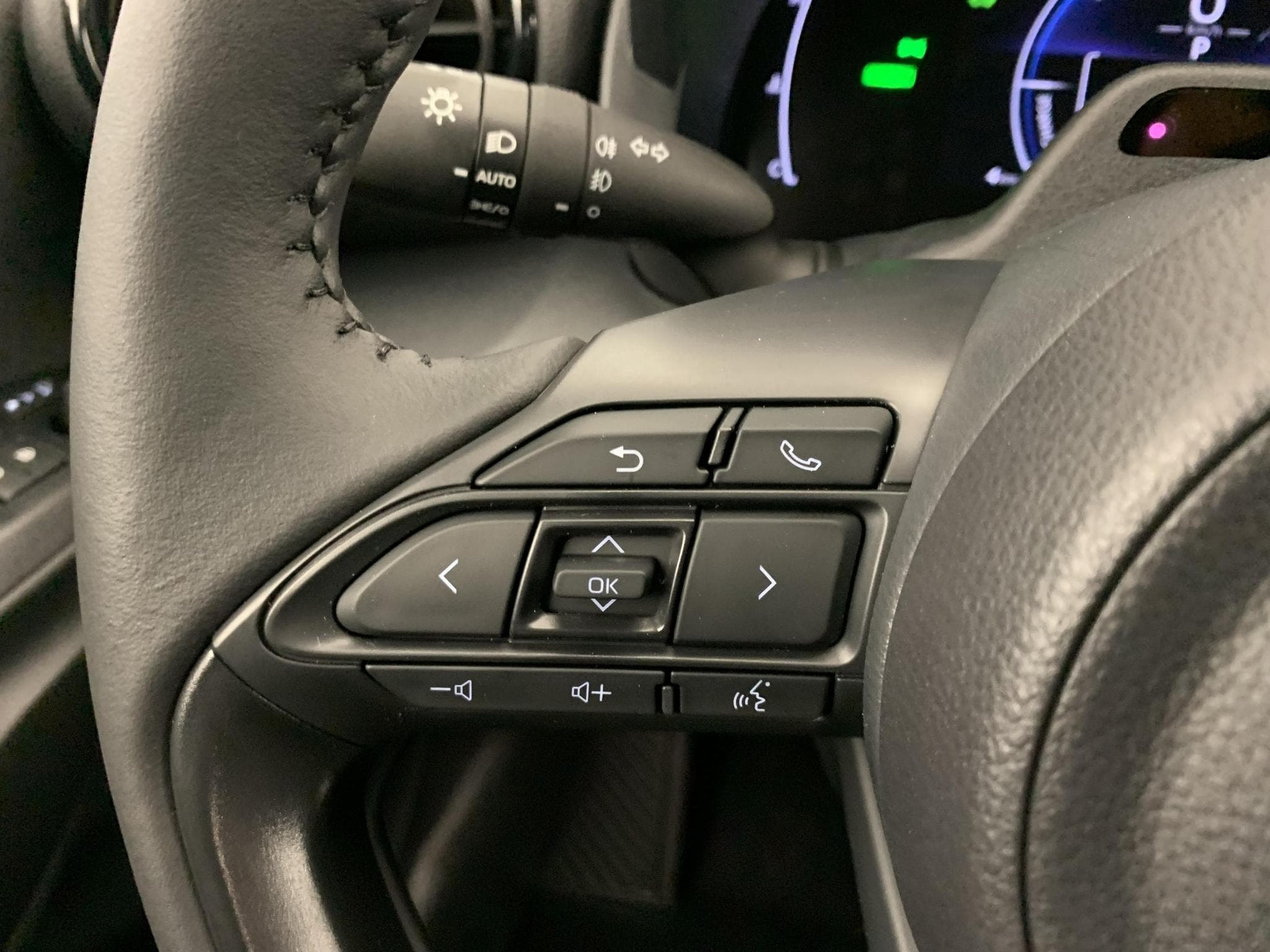 Toyota Yaris Cross Hybride 130h 2WD Design (2026) - Photo 13