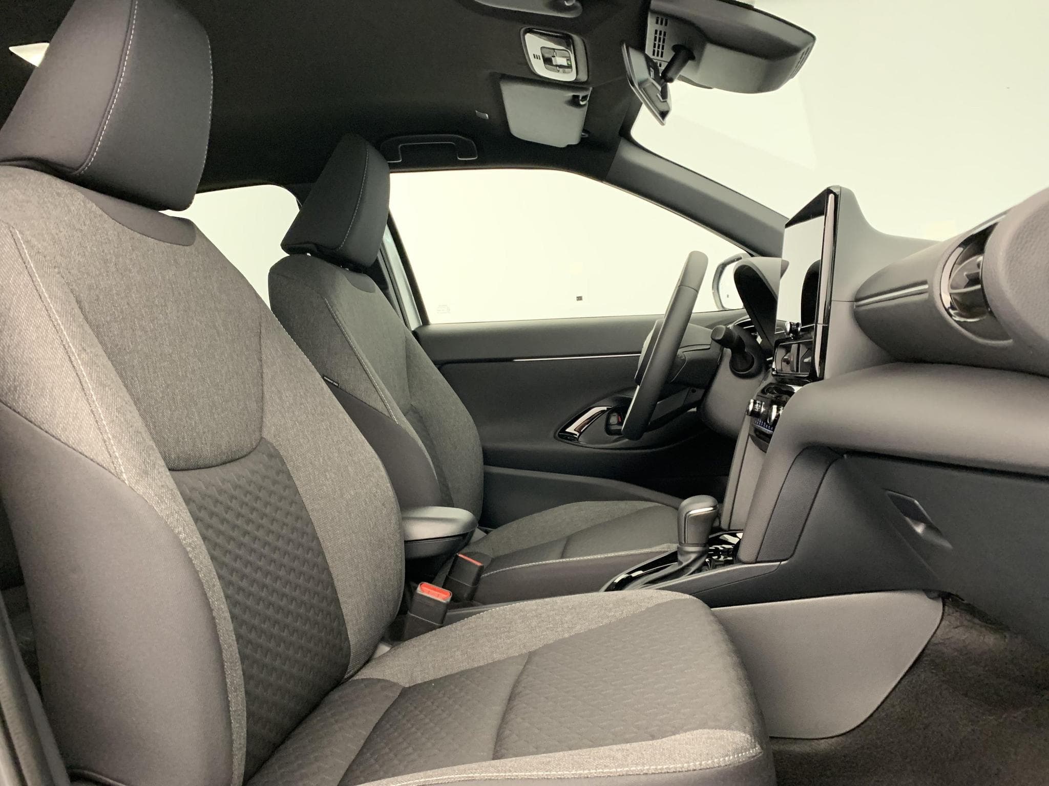Toyota Yaris Cross Hybride 130h 2WD Design (2026) - Photo 9