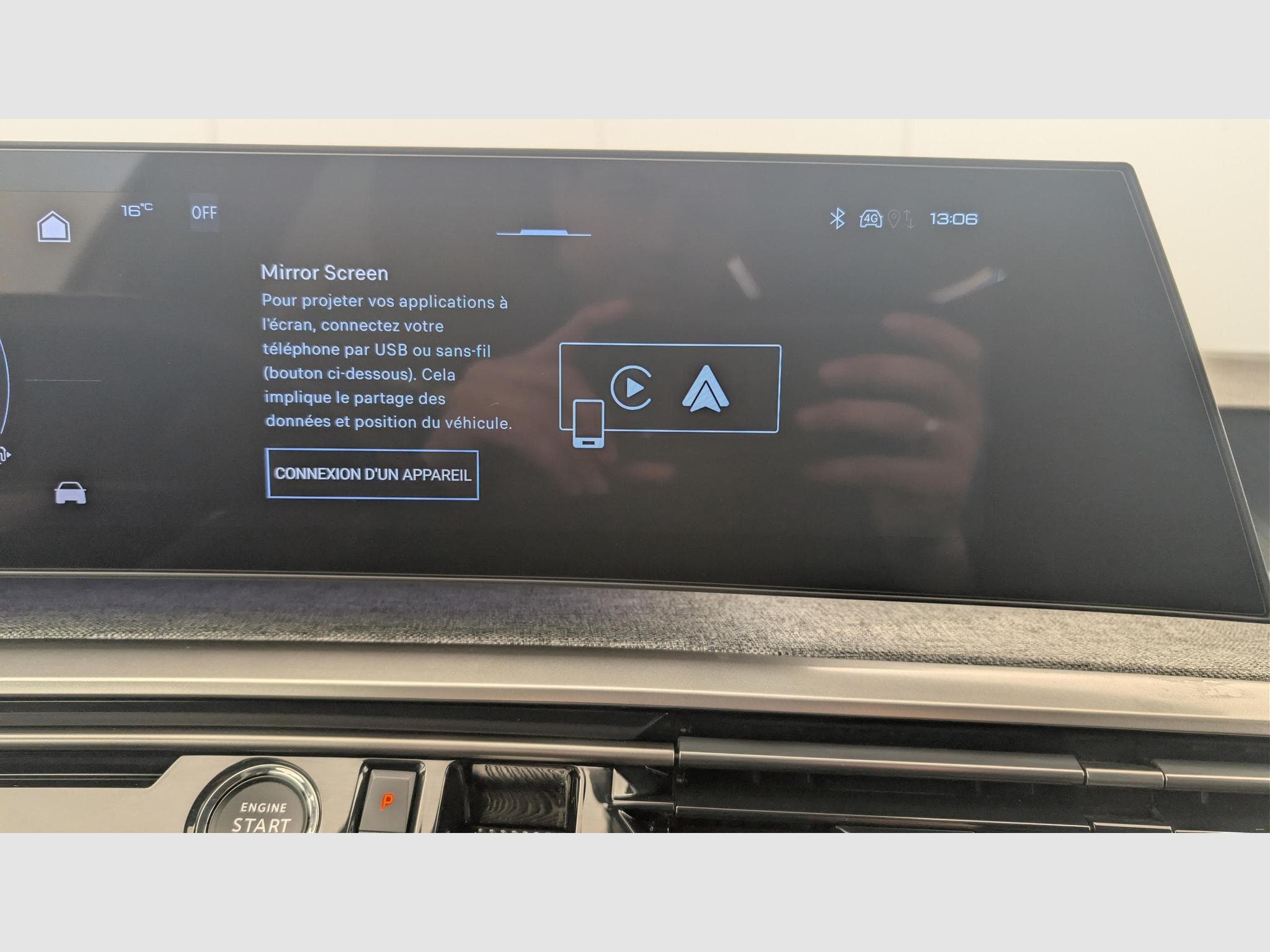 Peugeot 5008 Hybrid 136 e-DCS6 Allure (2025) - Photo 18