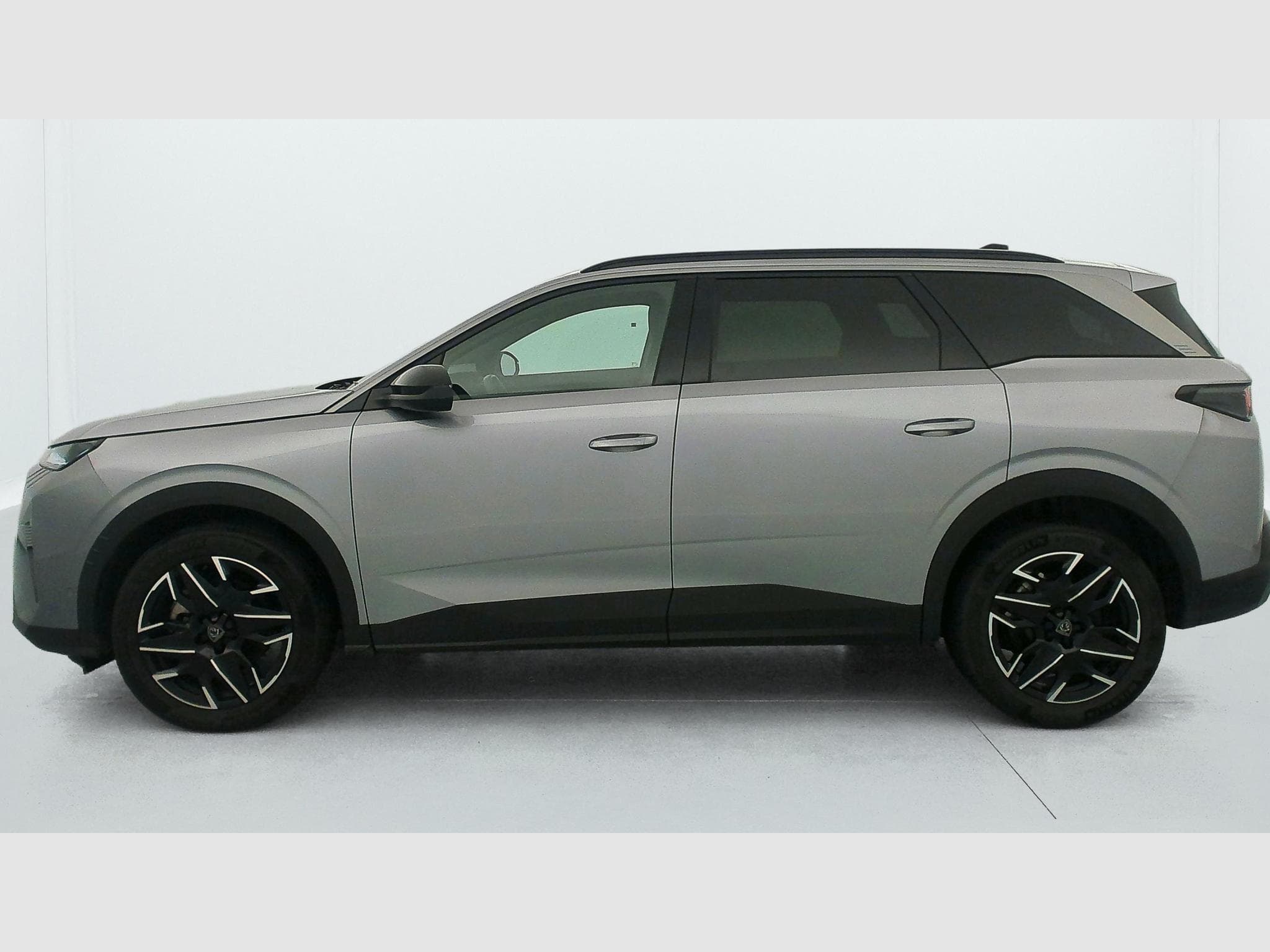 Peugeot 5008 Hybrid 136 e-DCS6 Allure (2025) - Photo 4