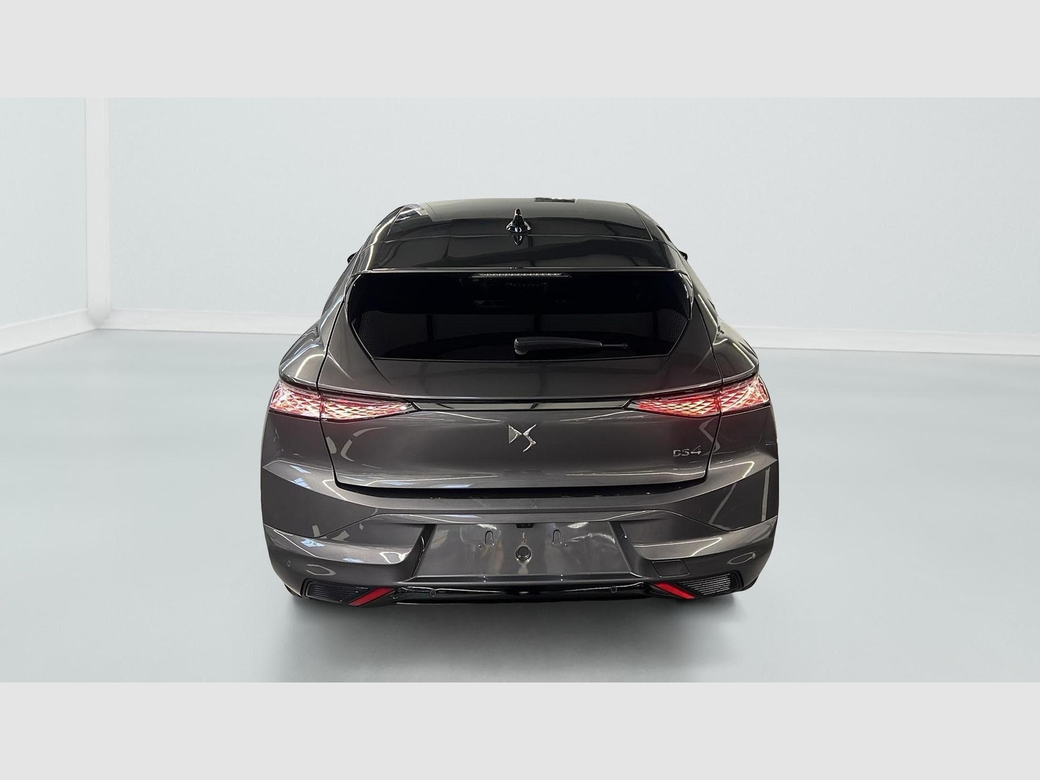 DS Automobiles DS4 BlueHDi 130 EAT8 Etoile - Alcantara (2024) - Photo 6