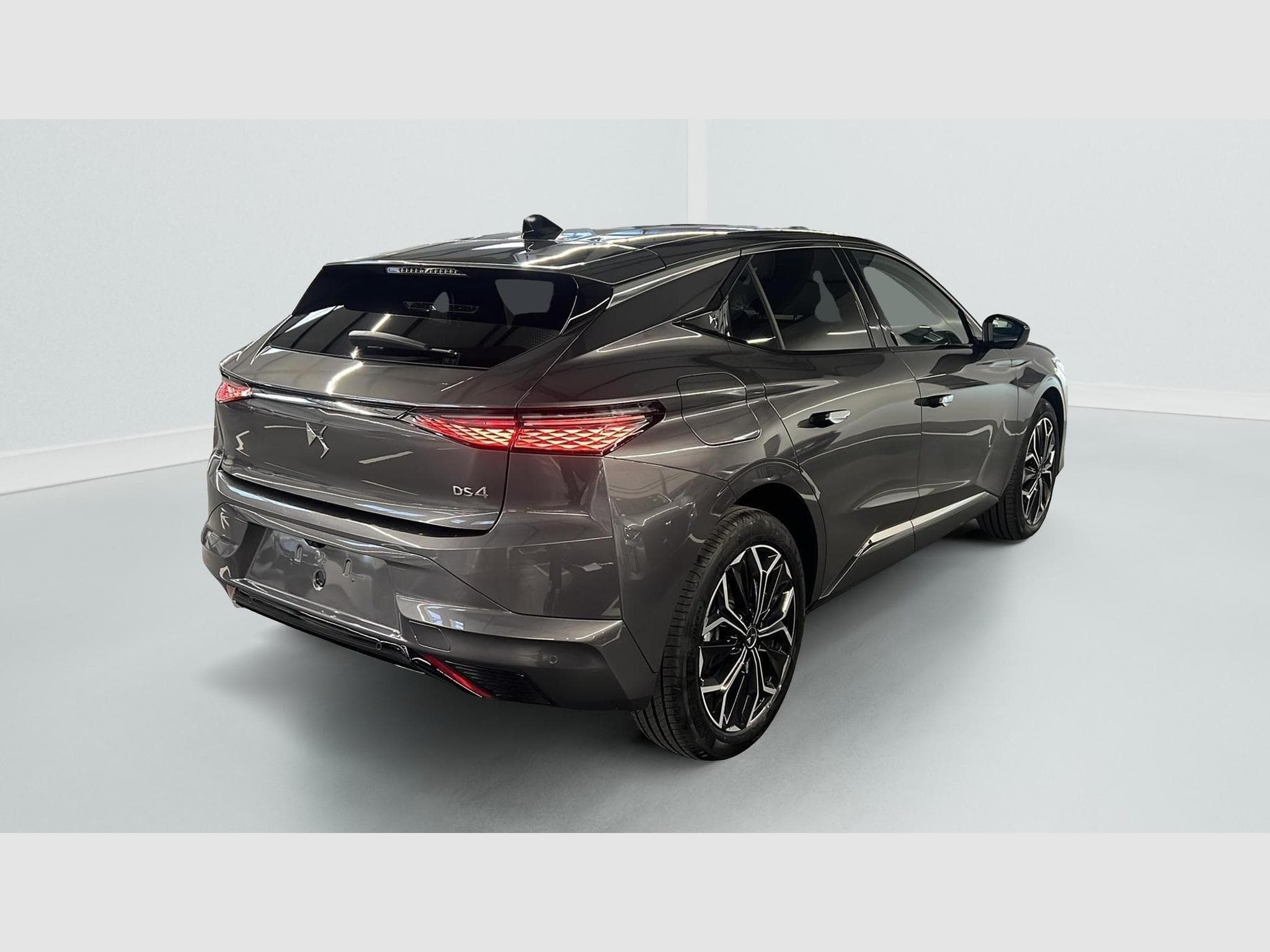DS Automobiles DS4 BlueHDi 130 EAT8 Etoile - Alcantara (2024) - Photo 7