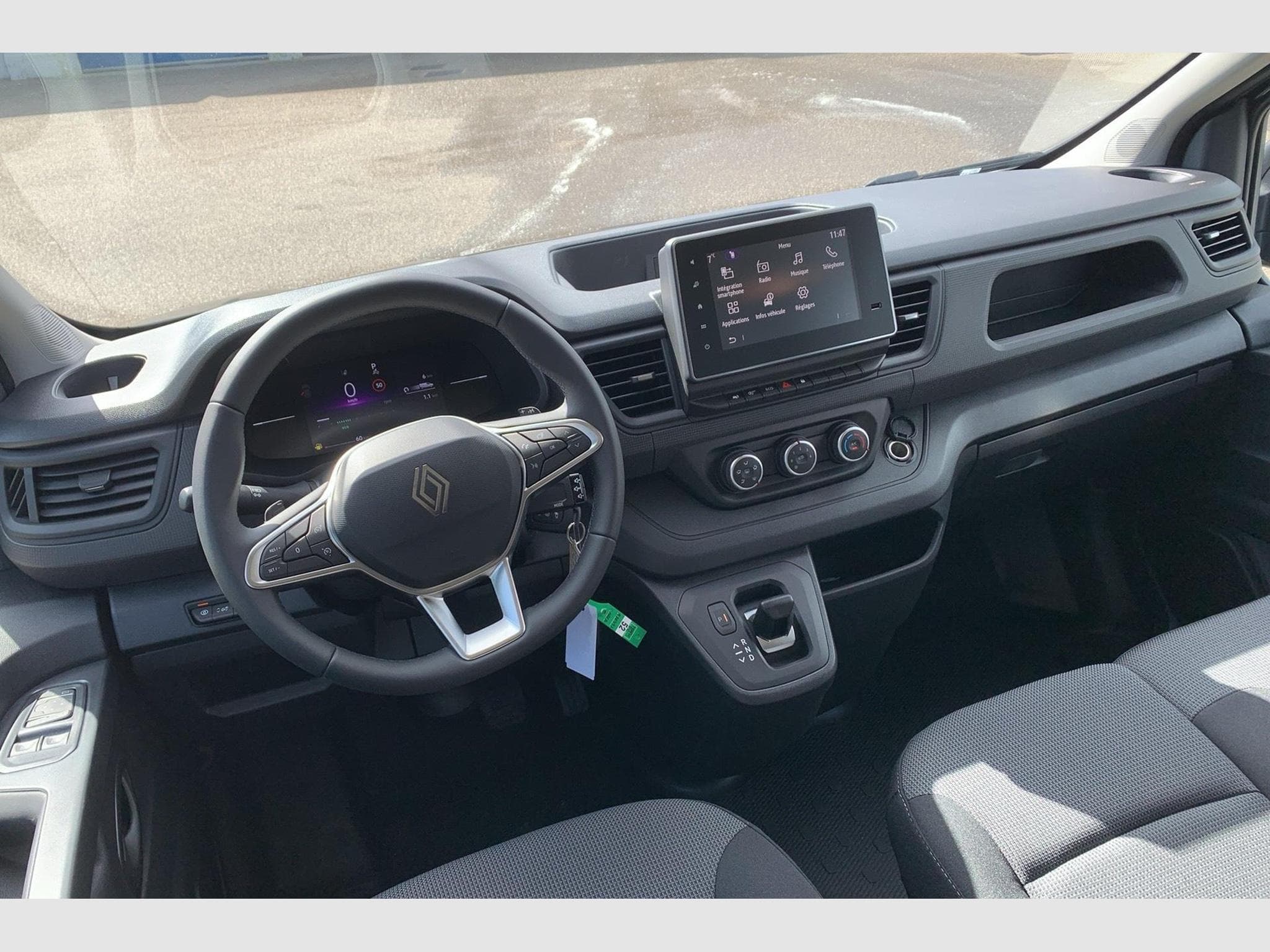 Renault TRAFIC CABINE APPROF L2H1 3T BLUE DCI 150 AUTO ADVANCE (2025) - Photo 13