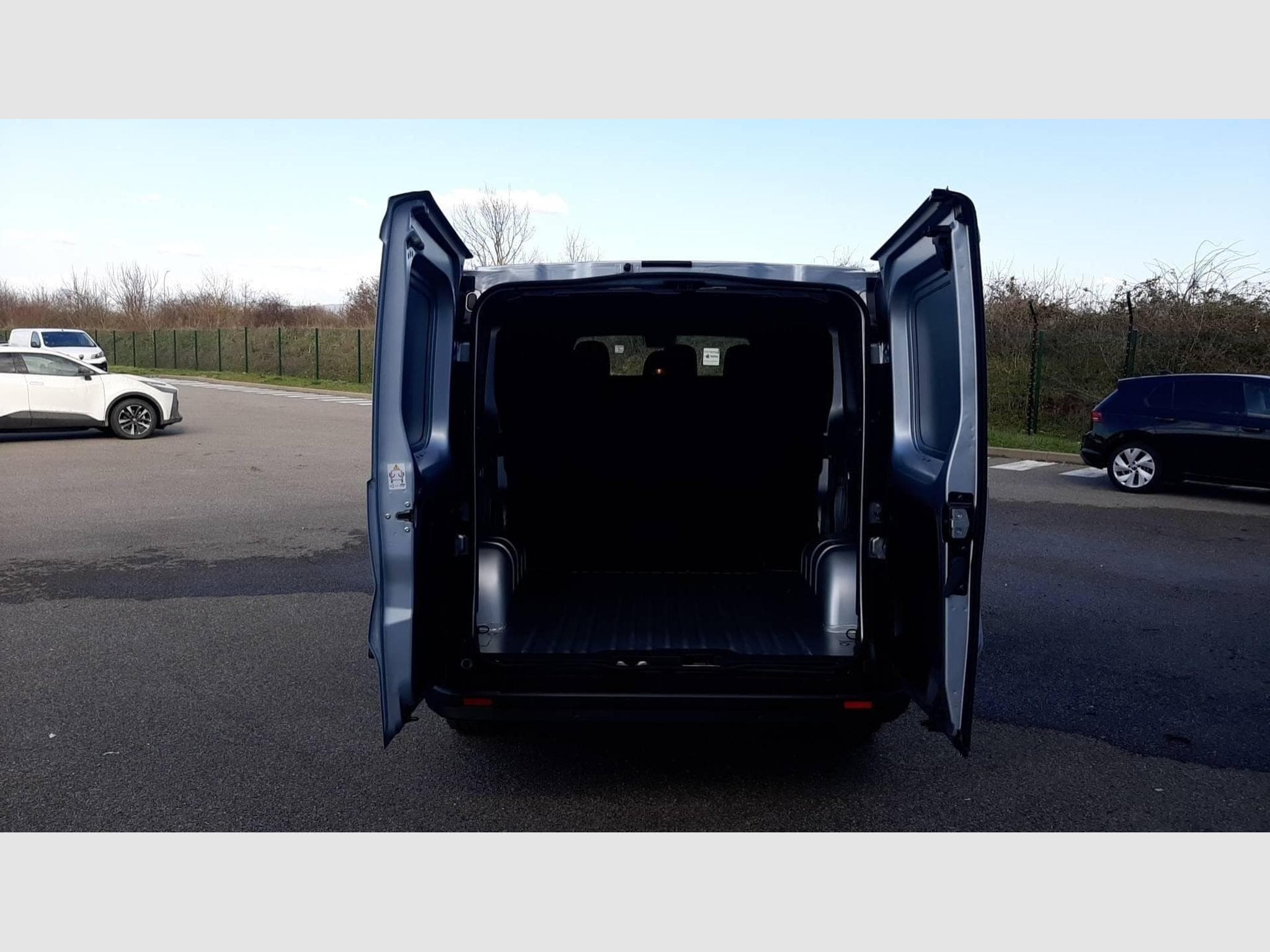 Renault TRAFIC CABINE APPROF L2H1 3T BLUE DCI 150 AUTO ADVANCE (2025) - Photo 11