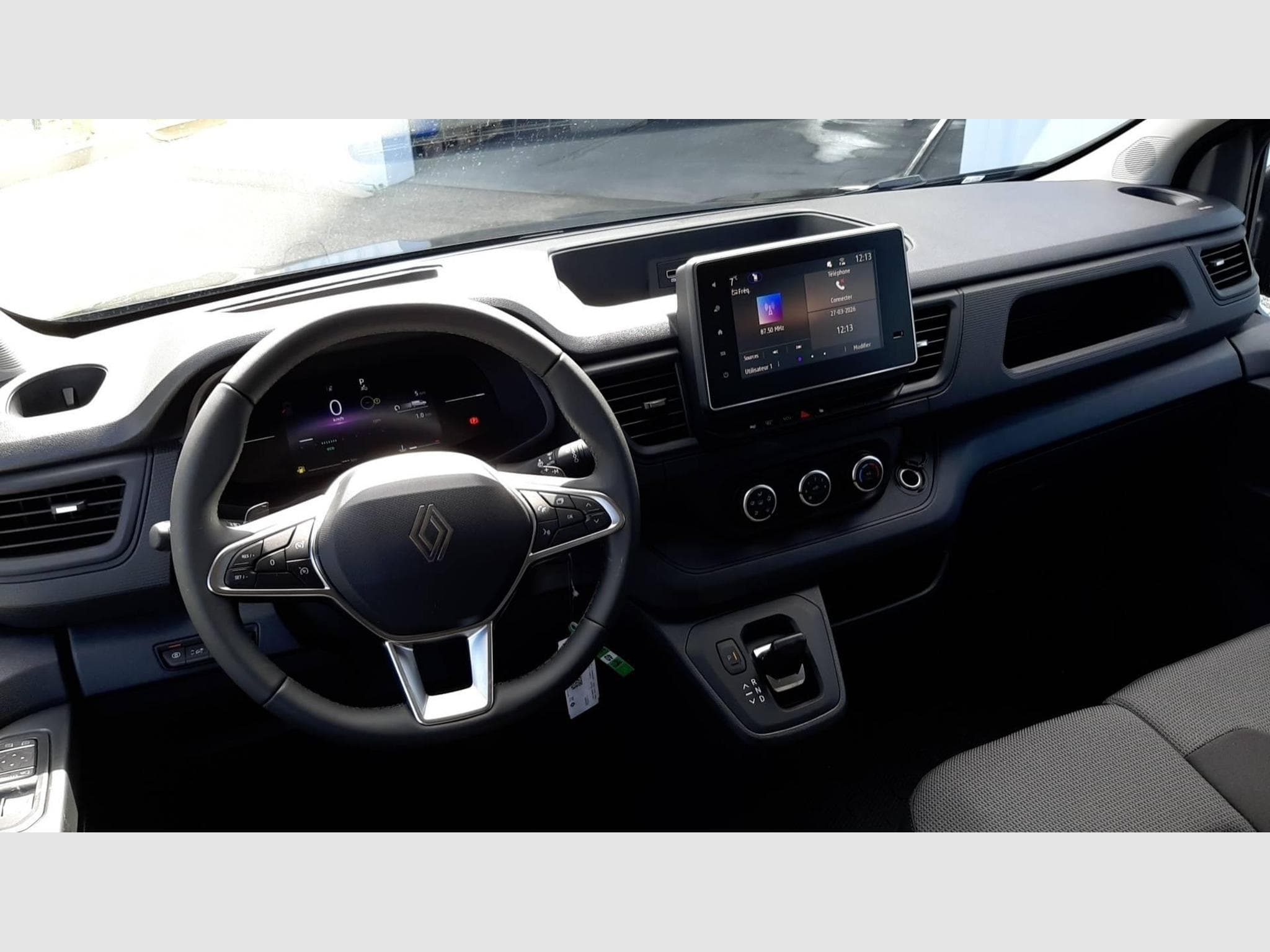 Renault TRAFIC CABINE APPROF L2H1 3T BLUE DCI 150 AUTO ADVANCE (2025) - Photo 14