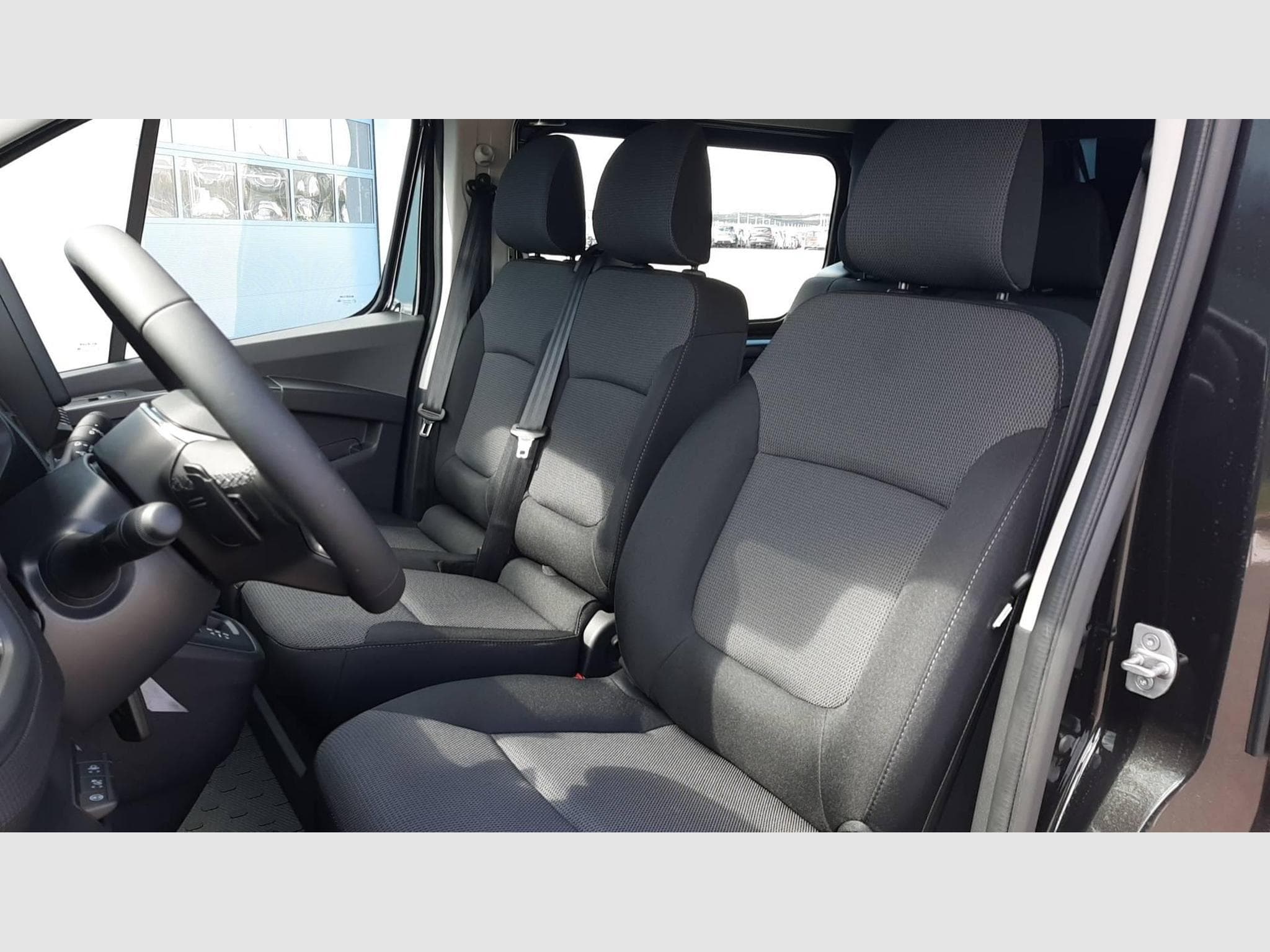 Renault TRAFIC CABINE APPROF L2H1 3T BLUE DCI 150 AUTO ADVANCE (2025) - Photo 18