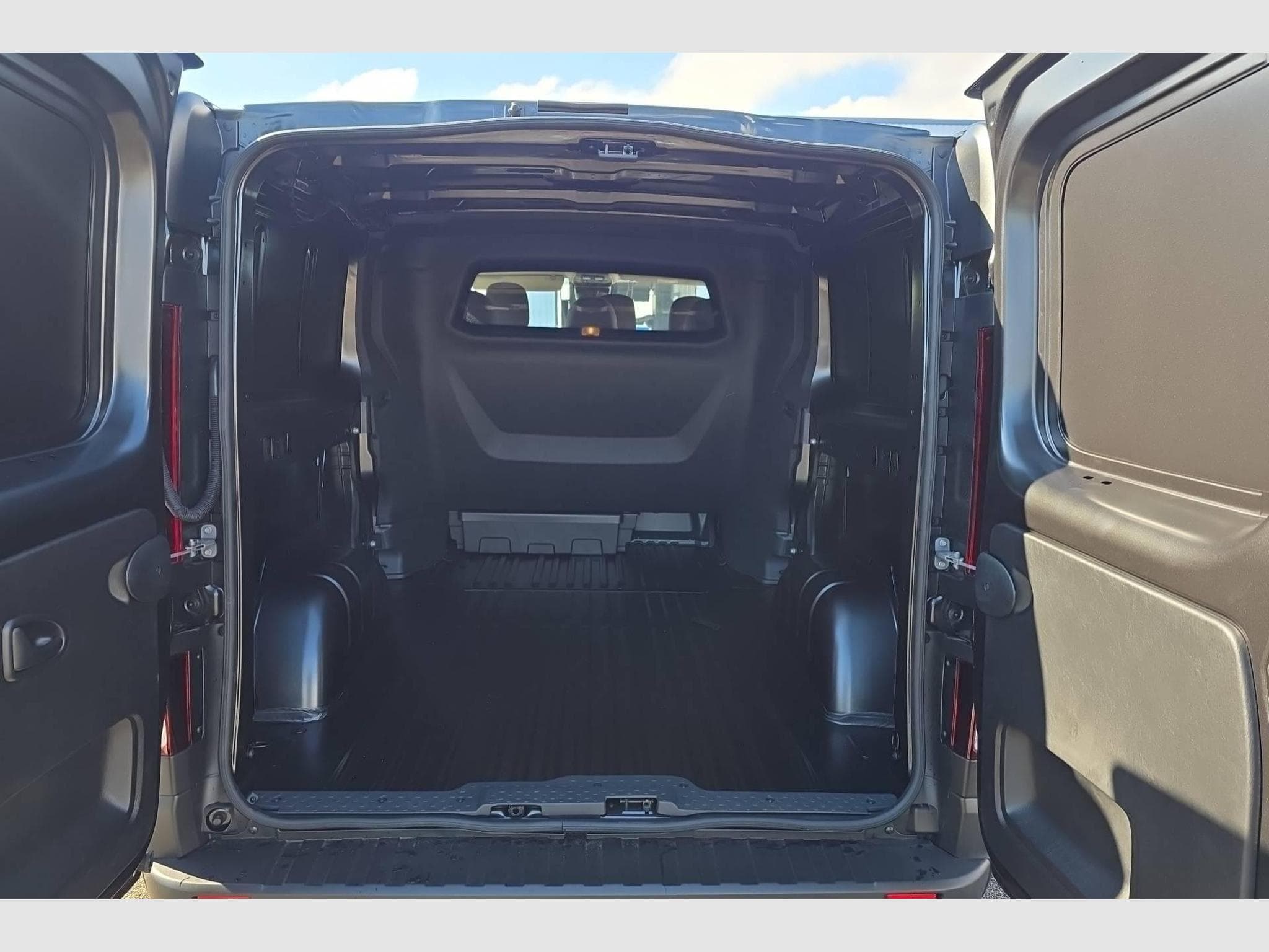 Renault TRAFIC CABINE APPROF L2H1 3T BLUE DCI 150 GSR2 ADVANCE (2025) - Photo 11
