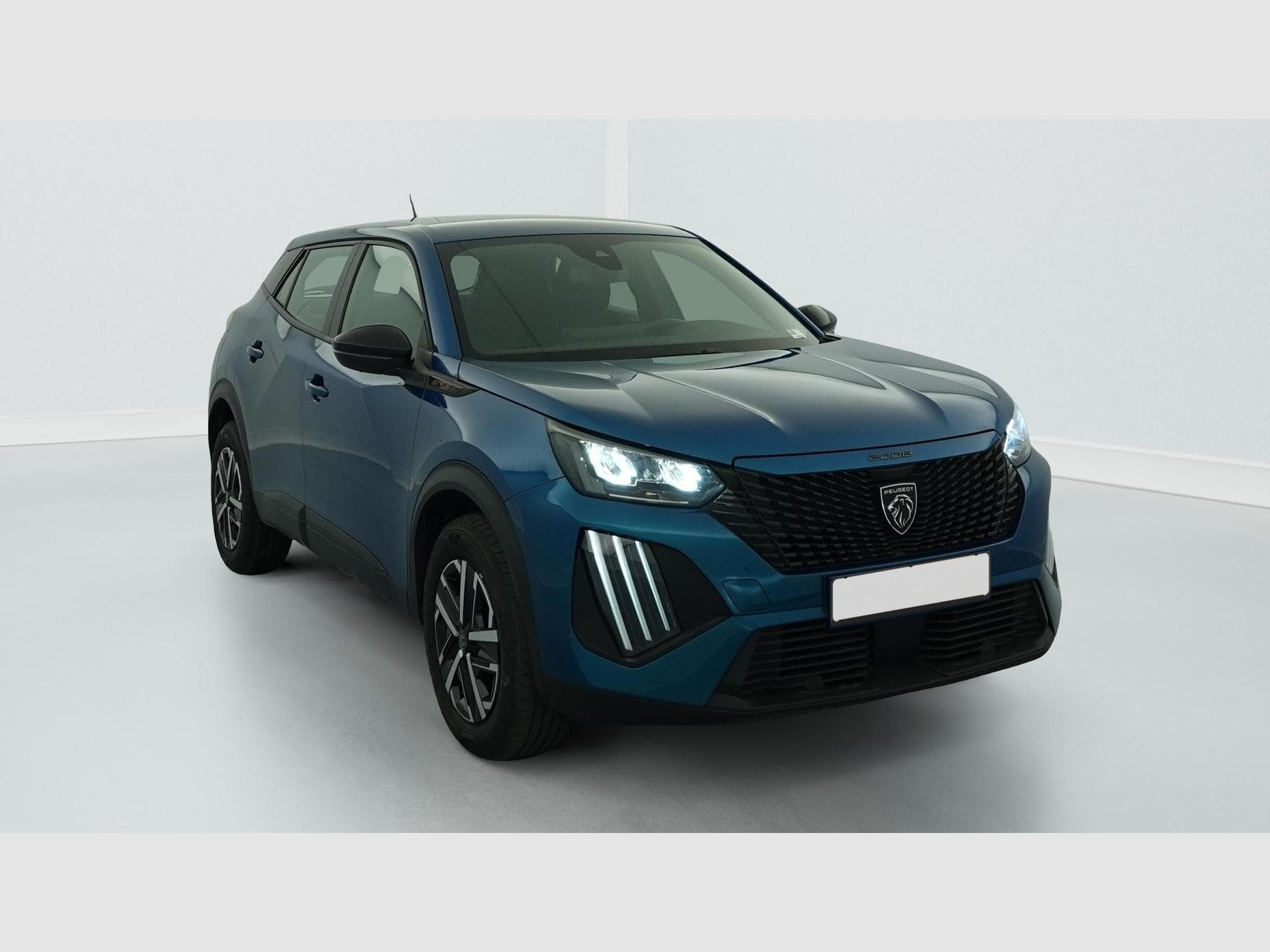 Peugeot 2008 Hybrid 145 e-DCS6 Style (2025) - Photo 1