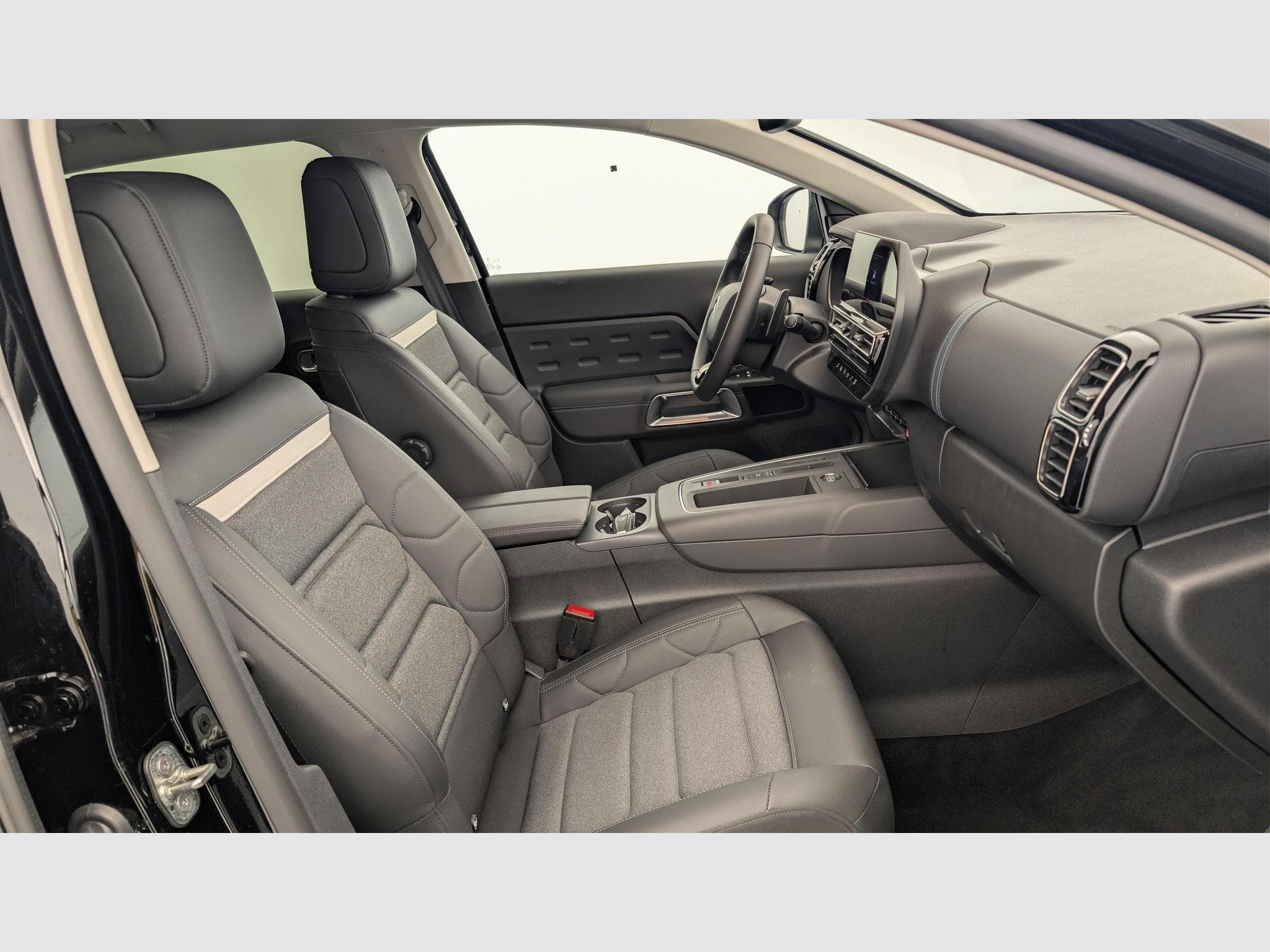 CitroëN C5 Aircross Hybride 136 e-DCS6 Max (2025) - Photo 9
