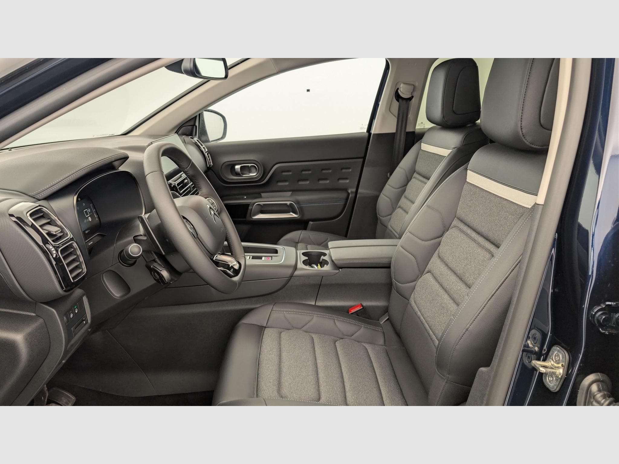 CitroëN C5 Aircross Hybride 145 e-DCS6 Max (2025) - Photo 16