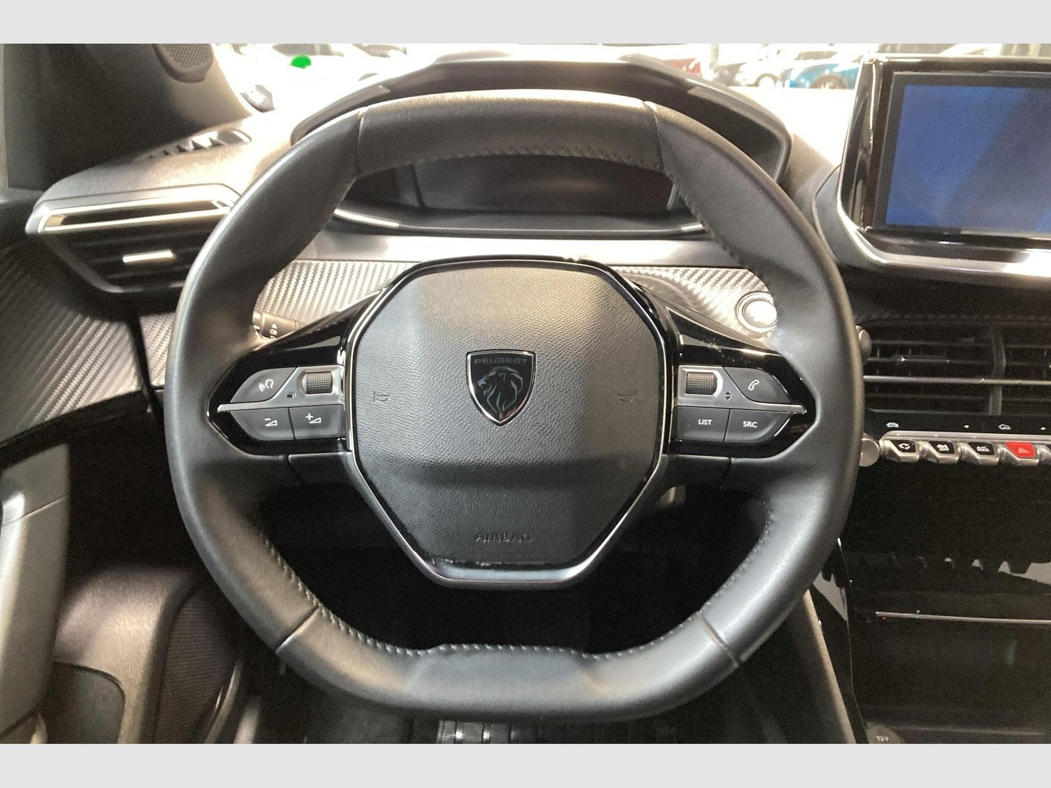 Peugeot 2008 ELECTRIQUE 50 kWh 136 ch Allure (2025) - Photo 14