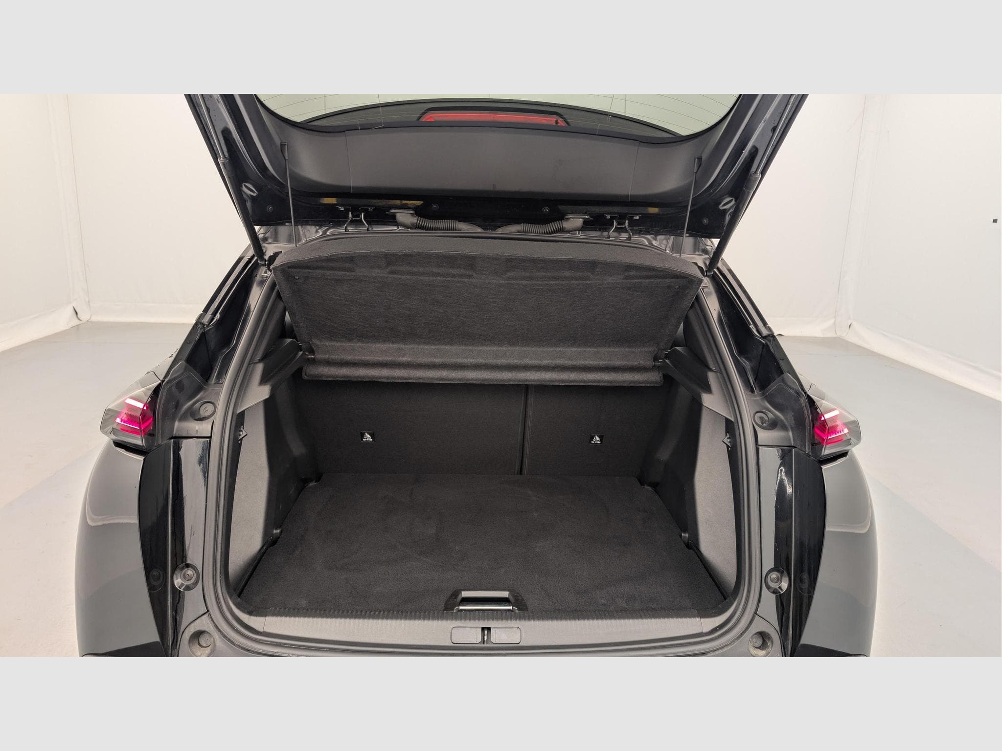 Peugeot 2008 ELECTRIQUE 50 kWh 136 ch Allure (2025) - Photo 11