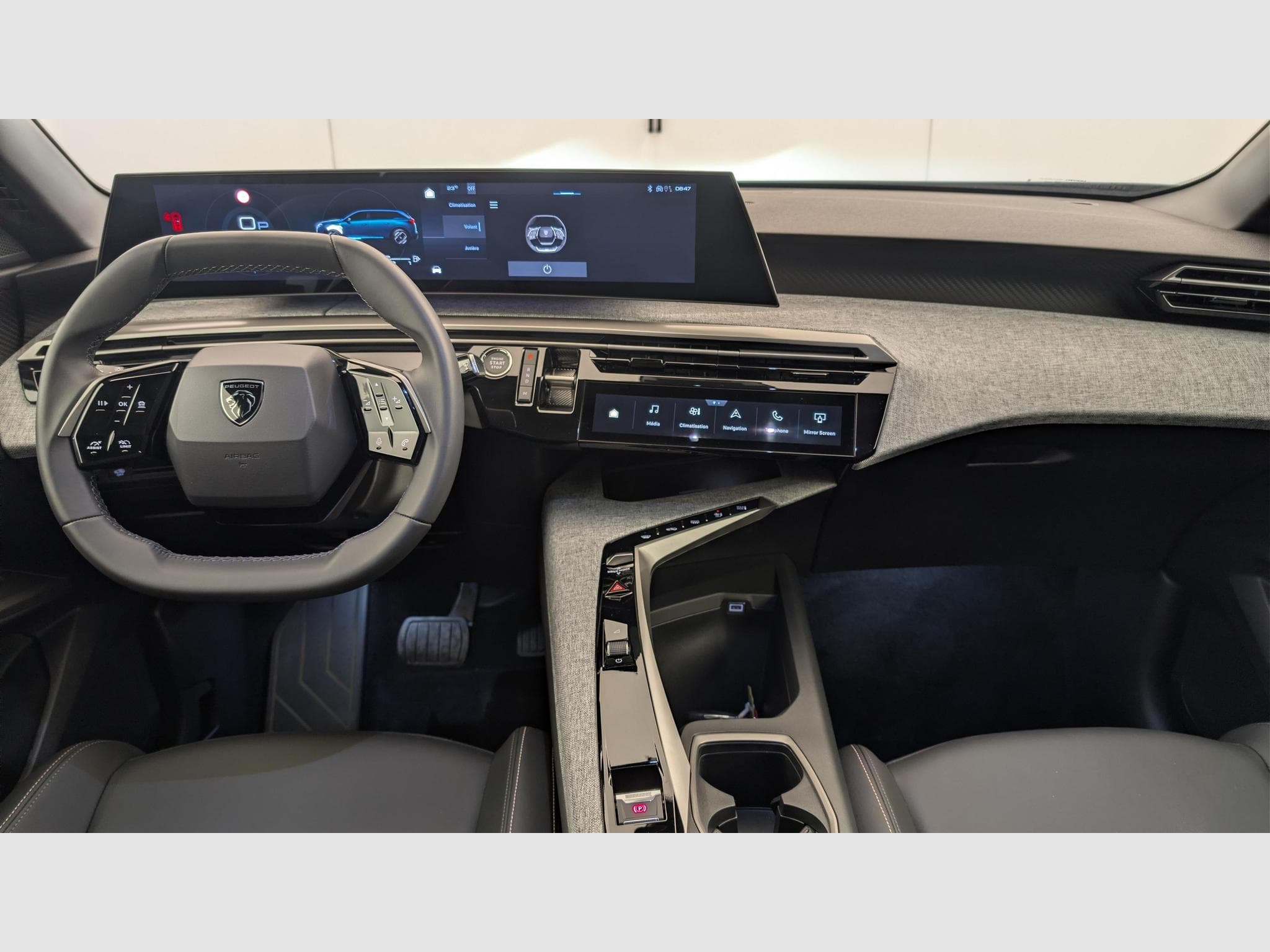 Peugeot 5008 HYBRID 145 CH E-DCS6 ALLURE (2025) - Photo 13