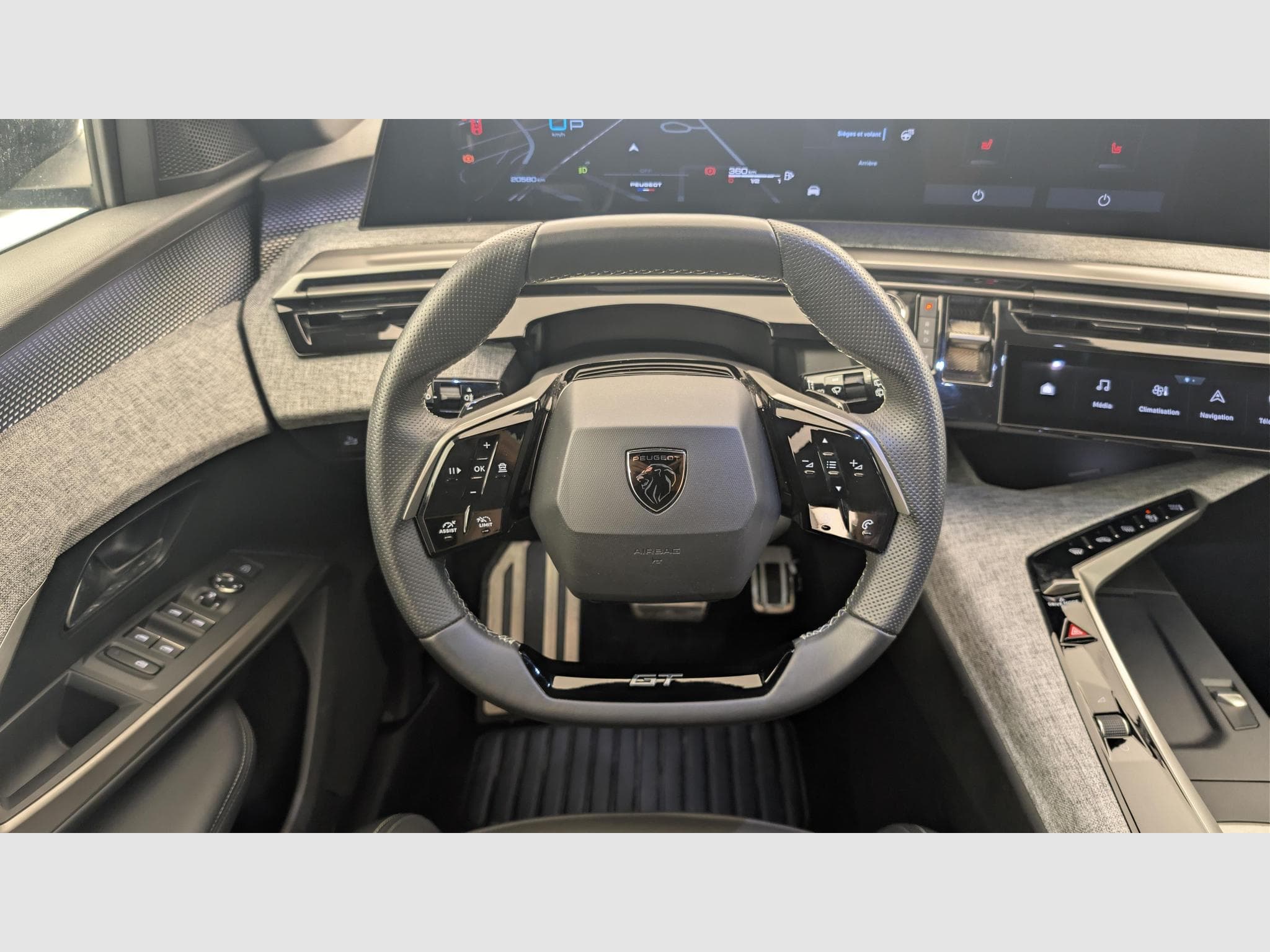 Peugeot 5008 HYBRID 145CH E-DCS6 GT (2025) - Photo 13