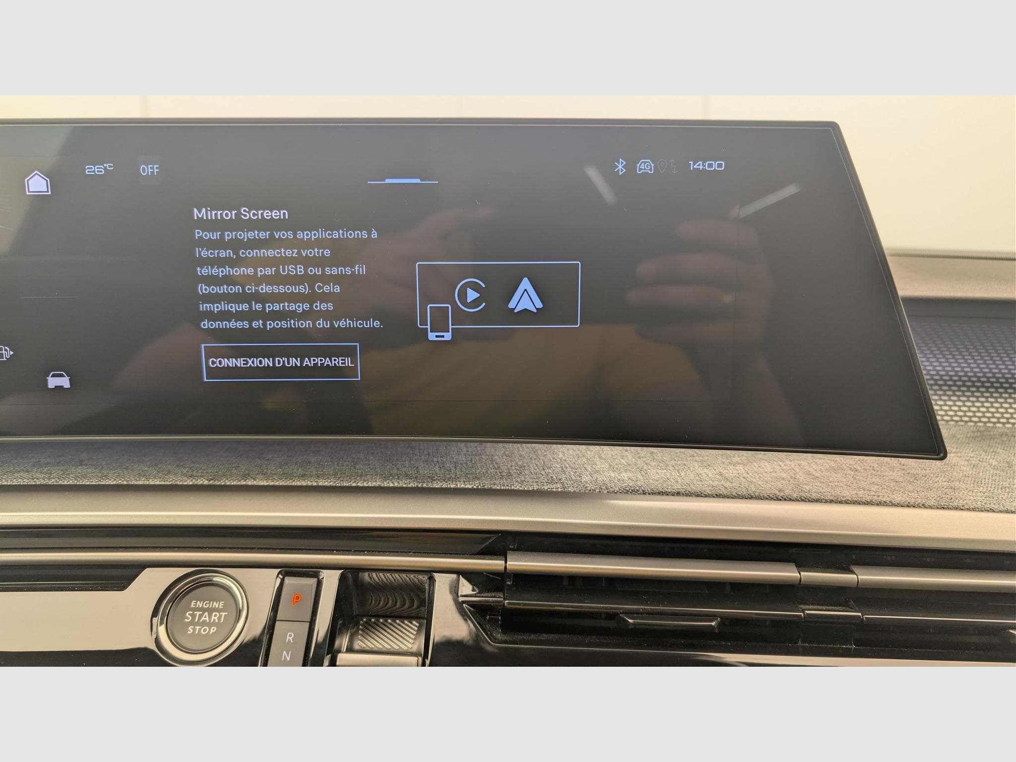 Peugeot 5008 HYBRID 145CH E-DCS6 GT (2025) - Photo 16
