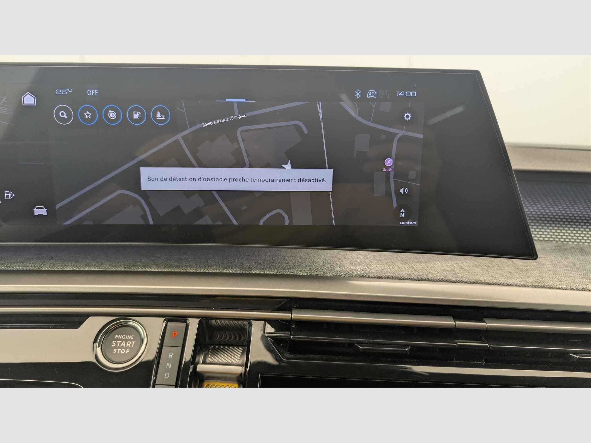 Peugeot 5008 HYBRID 145CH E-DCS6 GT (2025) - Photo 18