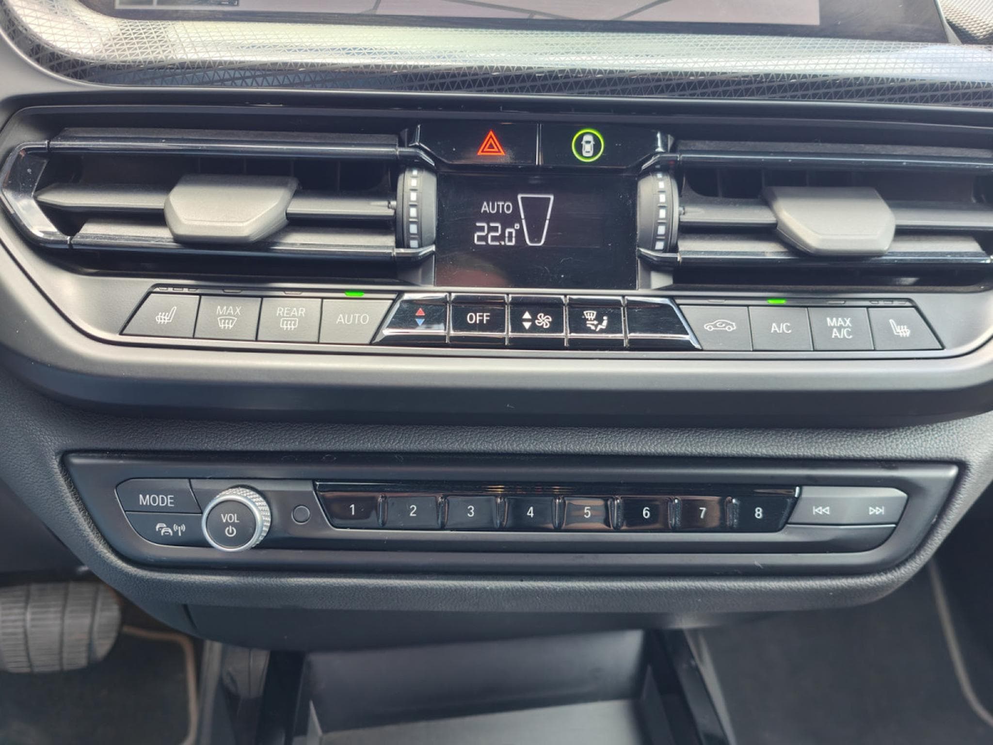 BMW 118 118iA CARPLAY SIEGES SPORT CHAUFF GPS BLUETOOTH (2023) - Foto 15