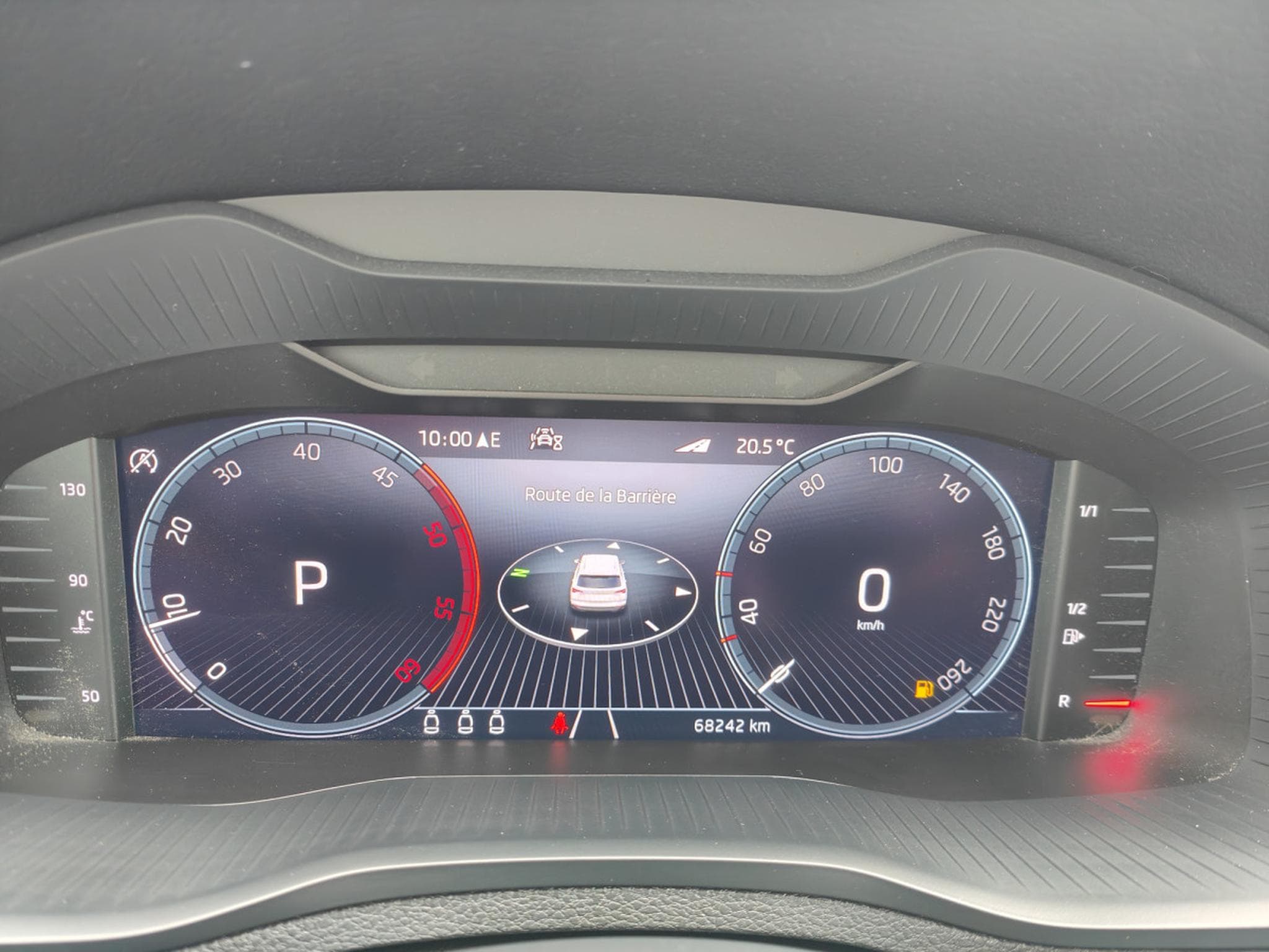 Skoda Karoq 2.0 TDI DSG CARPLAY GPS CAMERA ATTELAGE (2023) - Foto 22