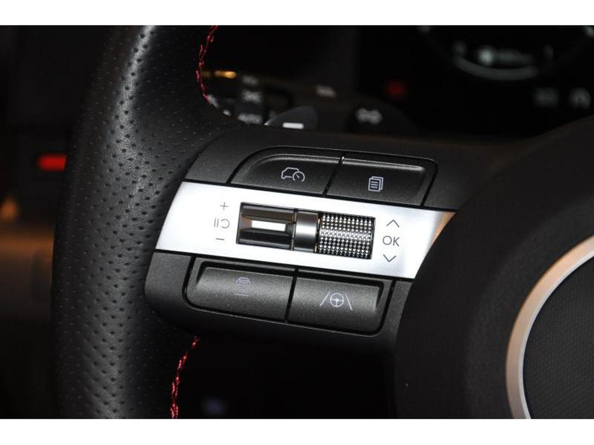 Hyundai Kona SX2 SHINE N-LINE AUTO7 (2025) - Photo 16