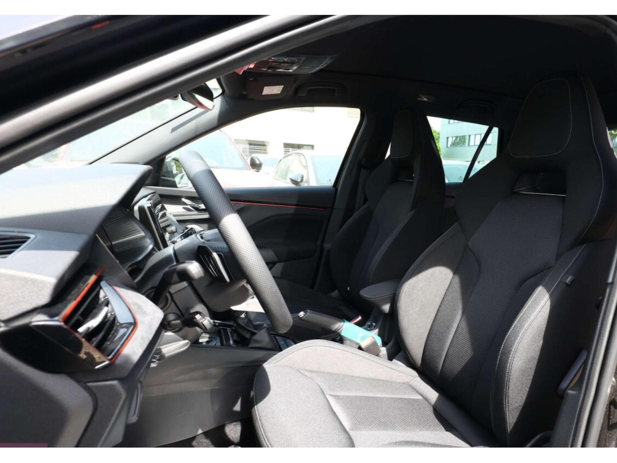 Skoda Kamiq 1.5 TSI DSG. Dynamiq (2026) - Photo 6