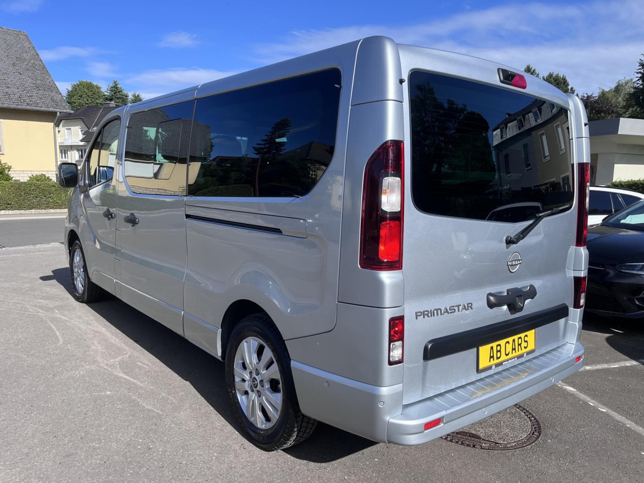 Nissan Primastar 2.0dci 110 Kombi L2H1 3,0t Navi Camera Carplay 9 places (2025) - Photo 4