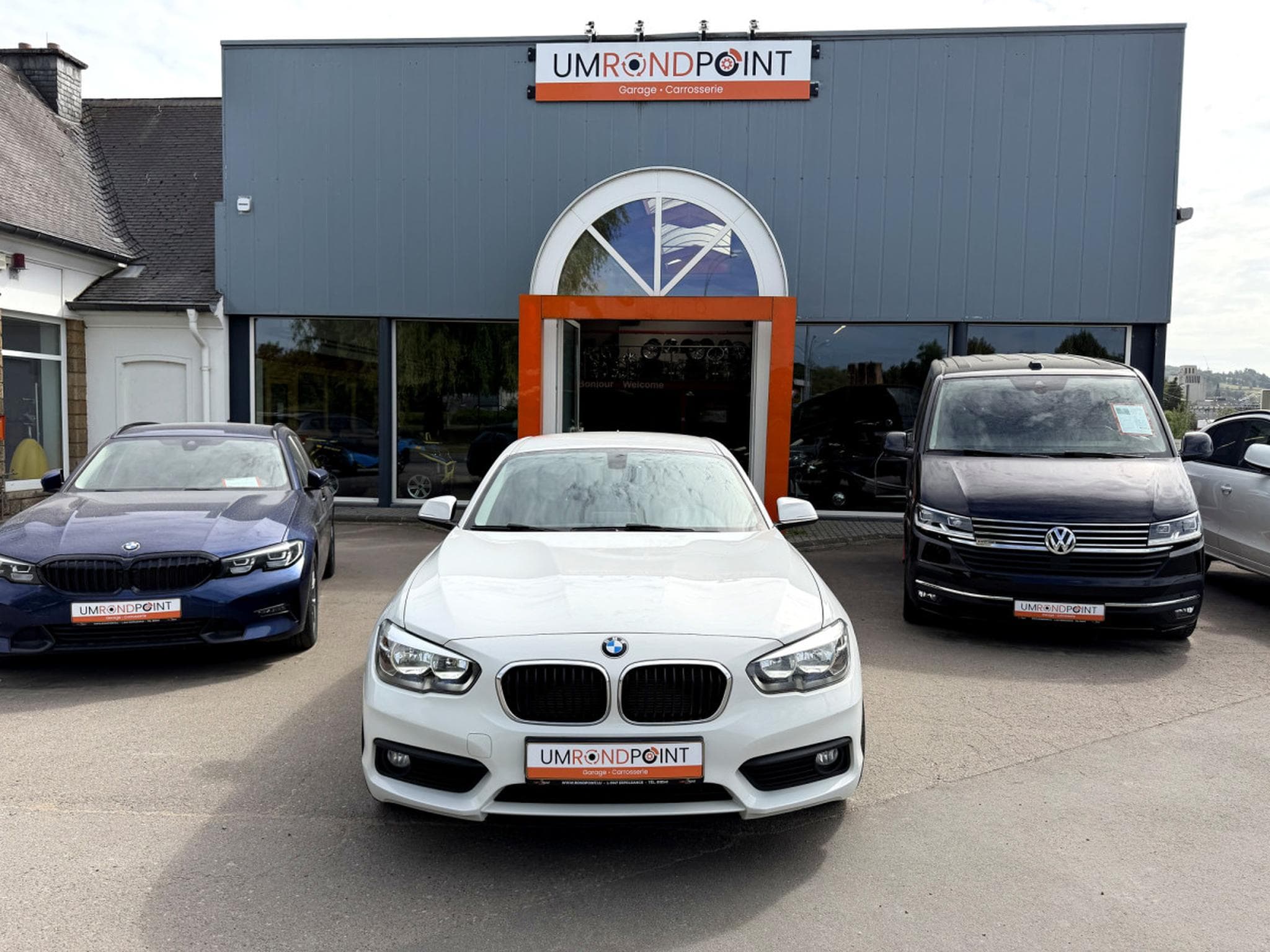 BMW 118 i Advantage Clime, Radar de recul, Sièges chauffants, 2e mai (2017) - Photo 2