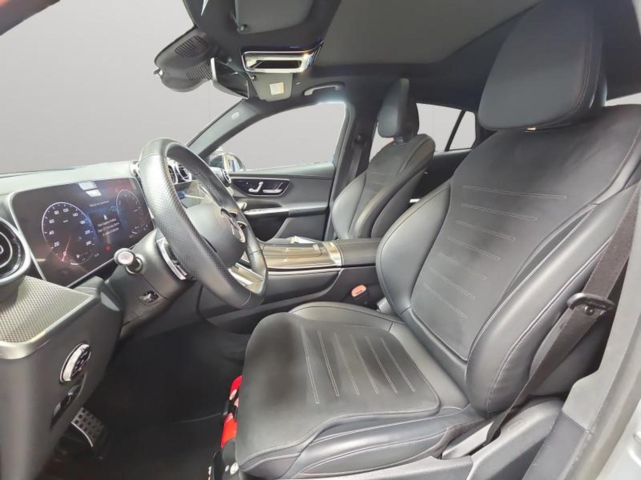 Mercedes GLC 300 300 DE 4MATIC (2024) - Photo 12