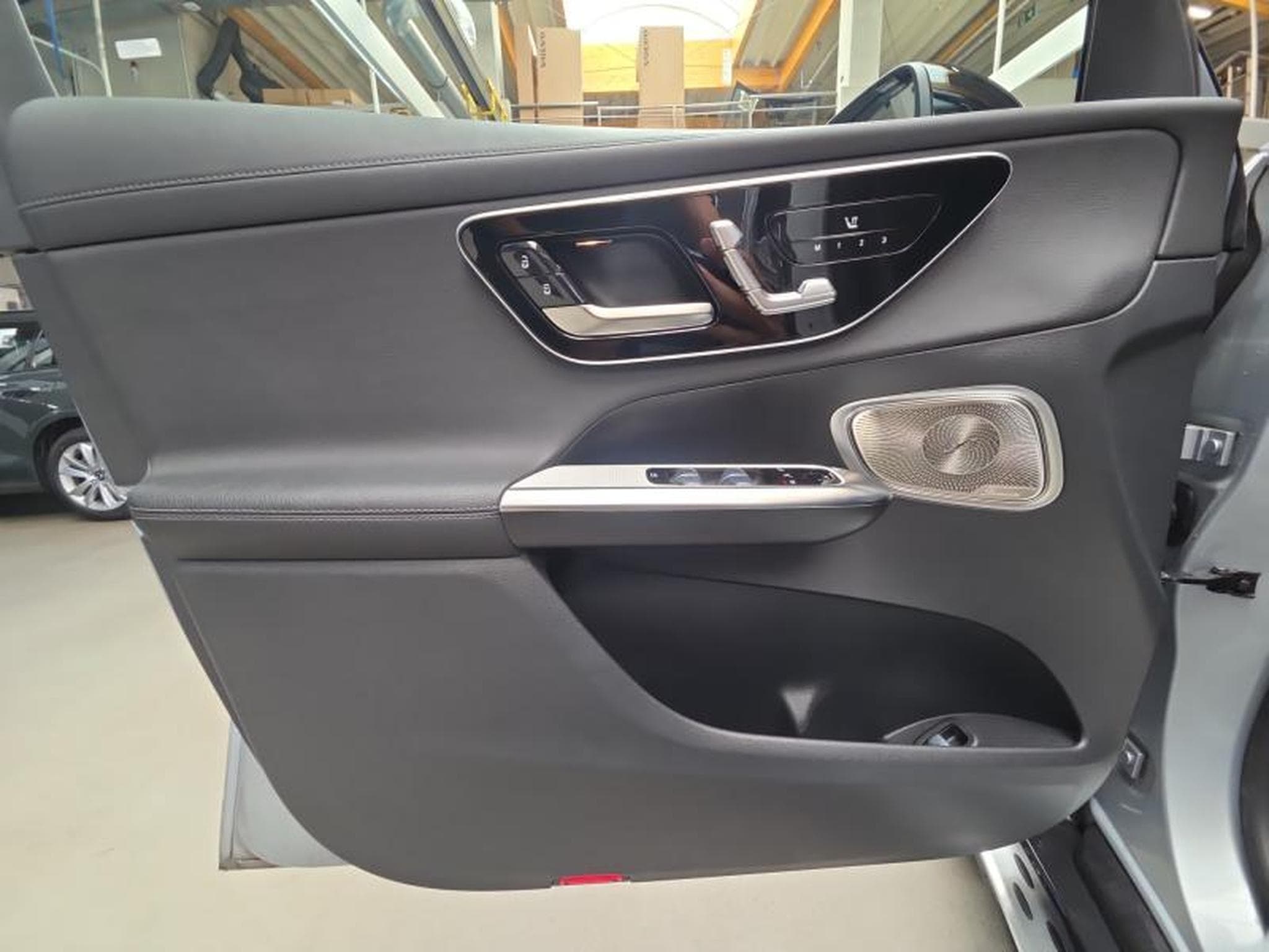 Mercedes GLC 300 300 DE 4MATIC (2024) - Photo 19