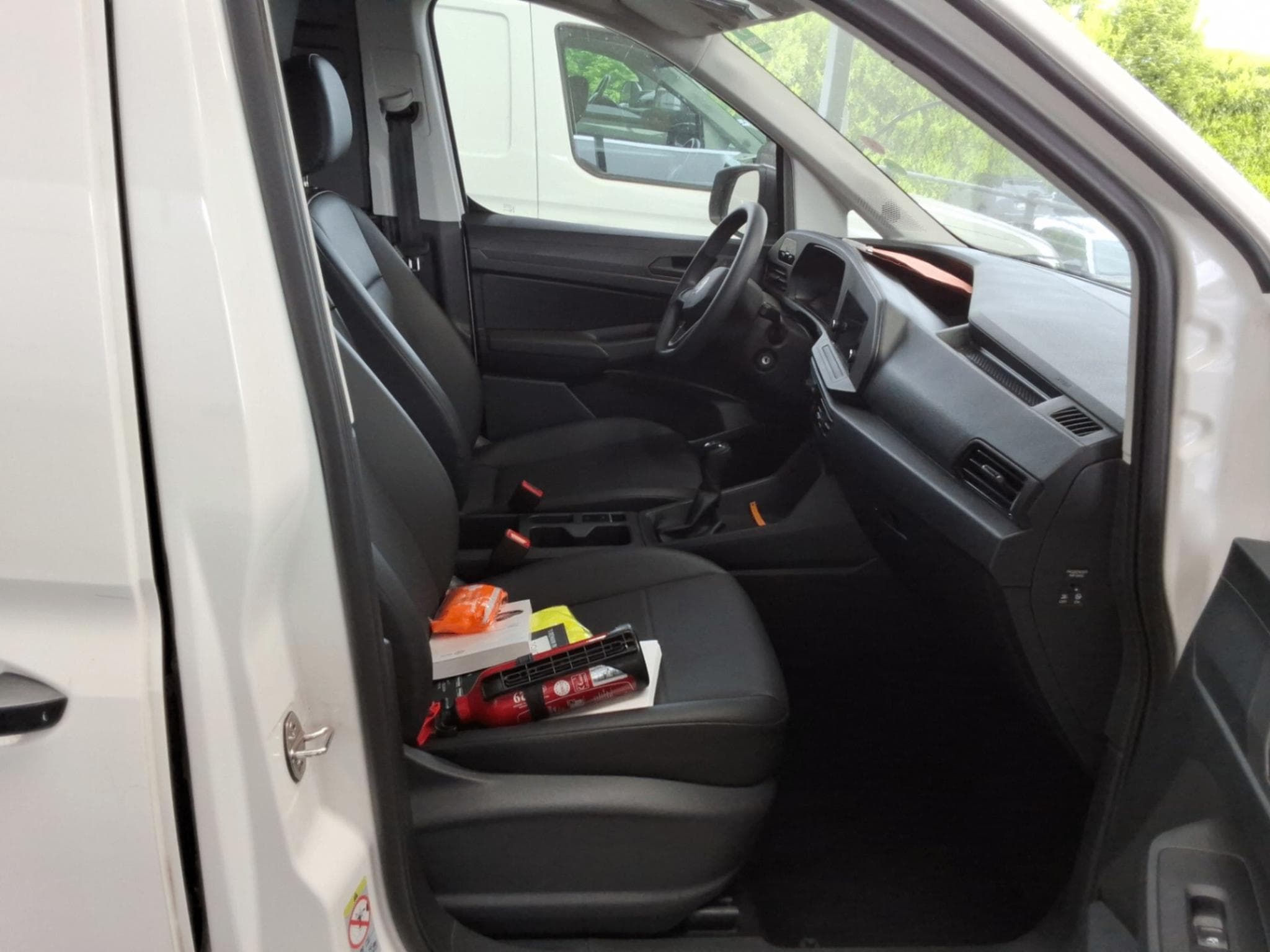 VW Caddy Cargo Maxi LW (2025) - Foto 7