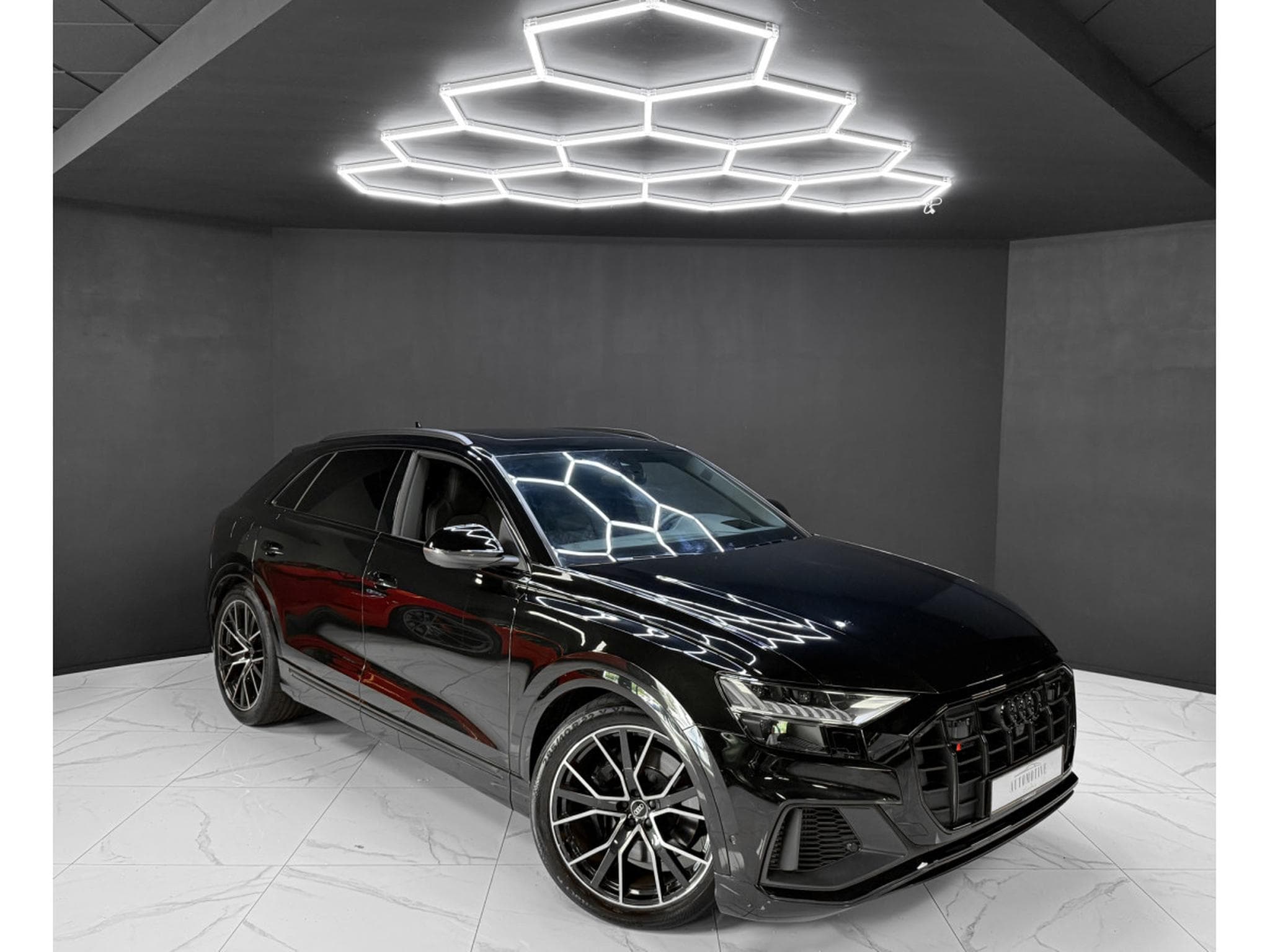 Audi SQ8 4.0 TFSI / MATRIX / B&O / PANO / HEAD-UP / 360° (2023) - Photo 7