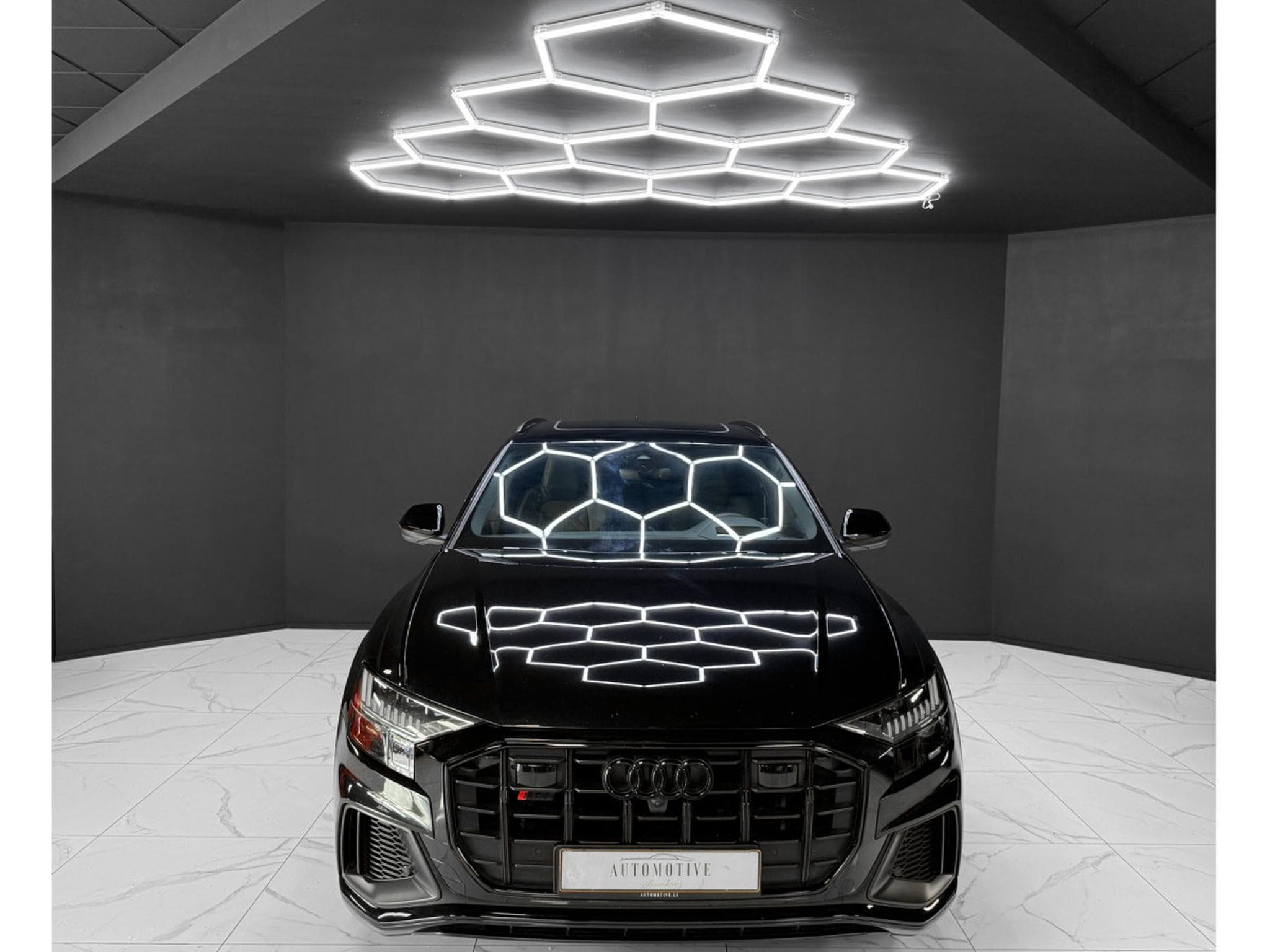 Audi SQ8 4.0 TFSI / MATRIX / B&O / PANO / HEAD-UP / 360° (2023) - Photo 8