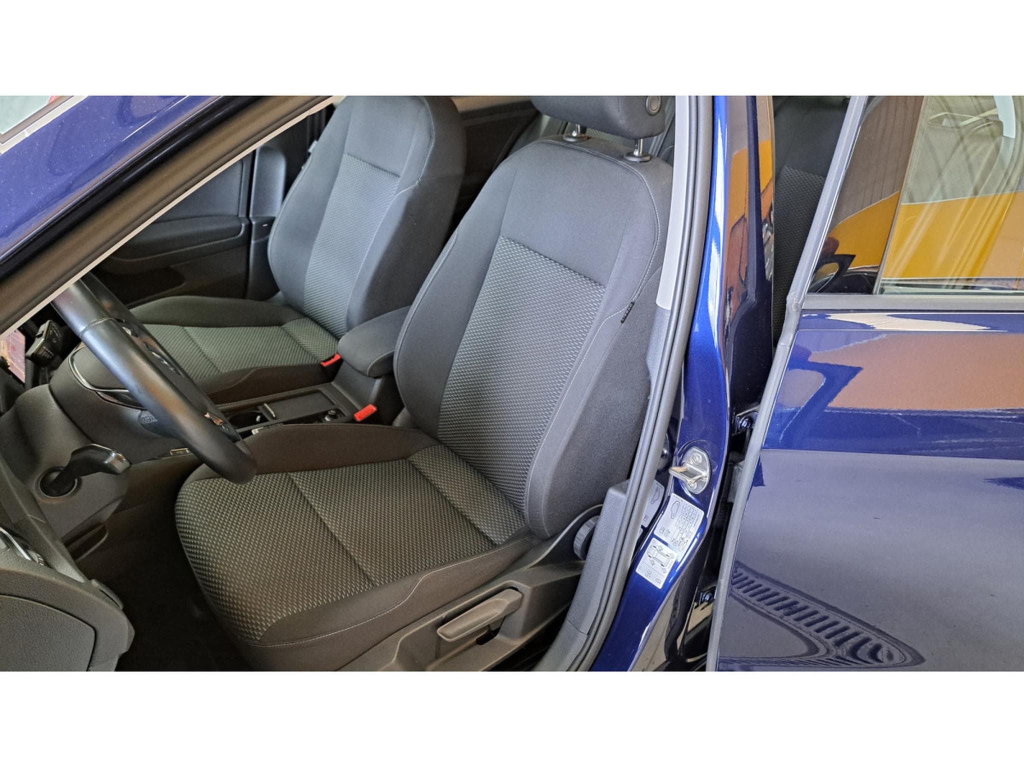 VW Golf TDI BLUEMOTION (2019) - Photo 7