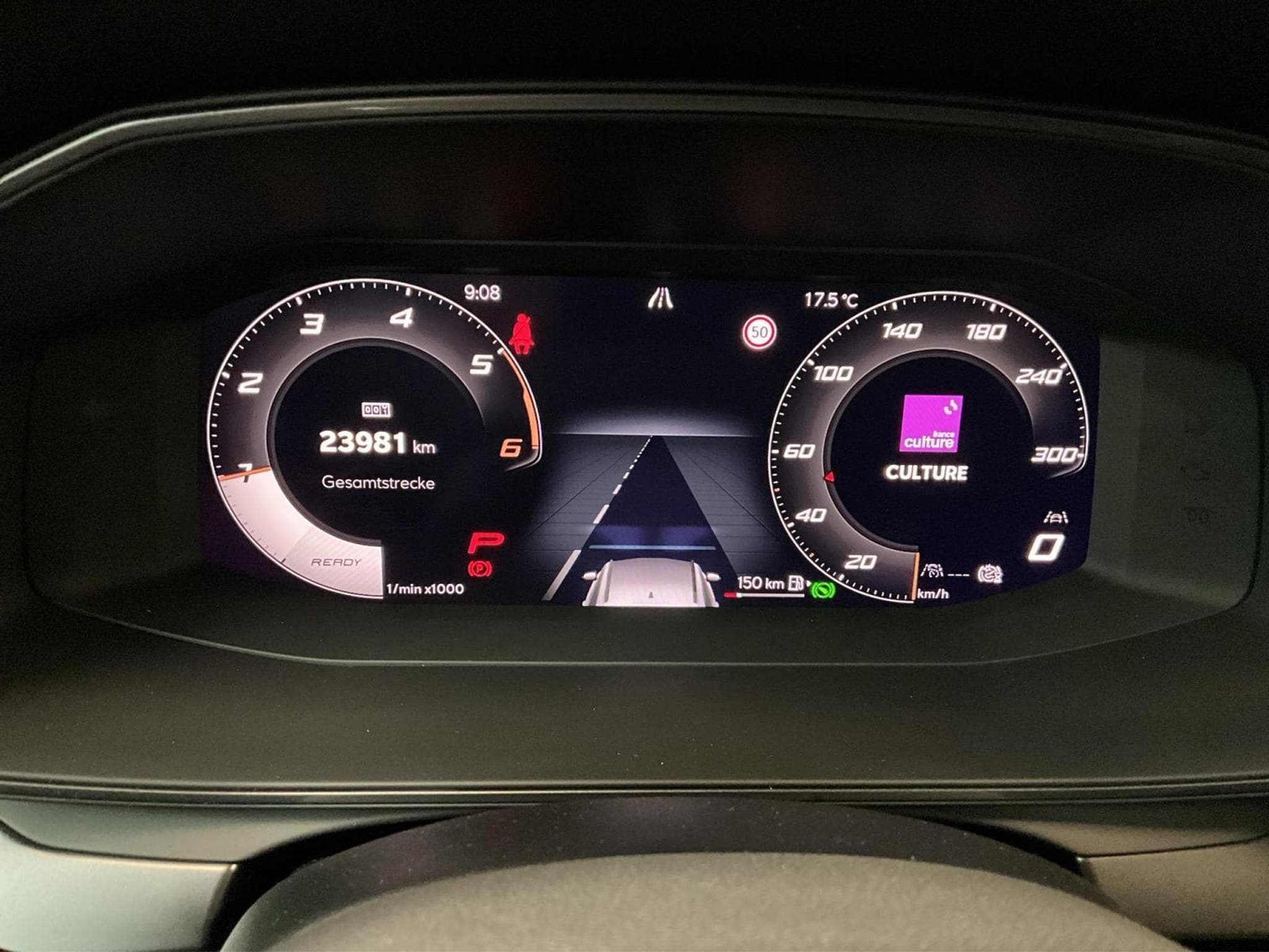Cupra Leon Sportstourer+TDI+DSG+Sennheiser+Pure-Perf.+Dynamic-Design (2025) - Photo 13