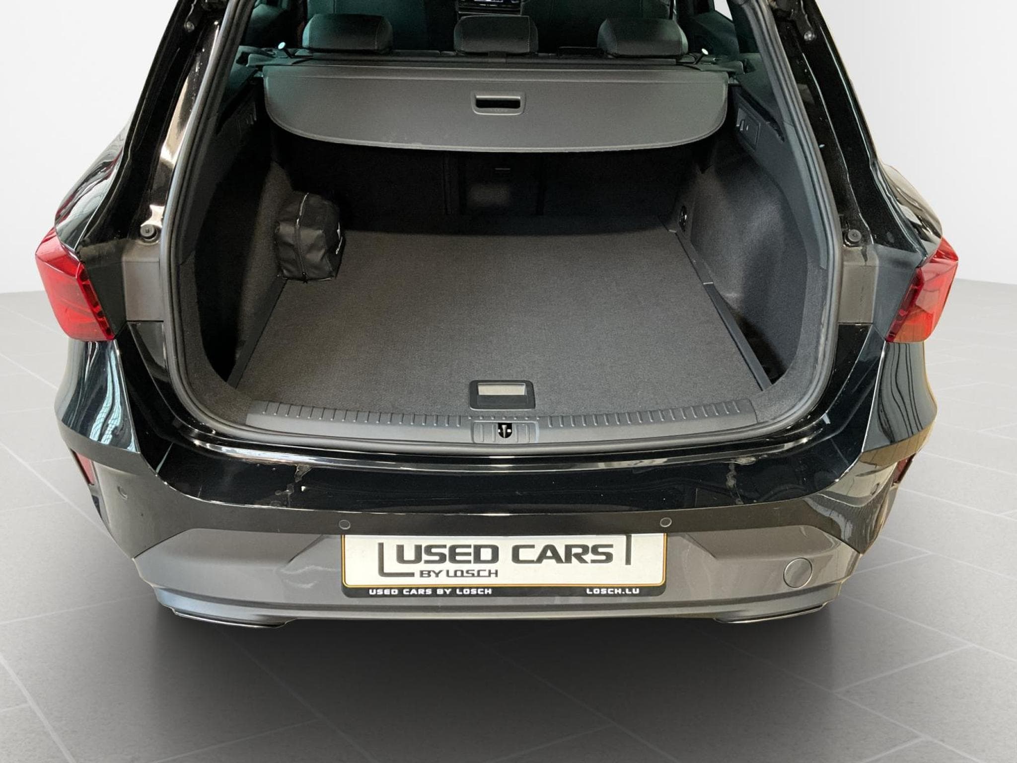 Cupra Leon Sportstourer+TDI+DSG+Sennheiser+Pure-Perf.+Dynamic-Design (2025) - Photo 22
