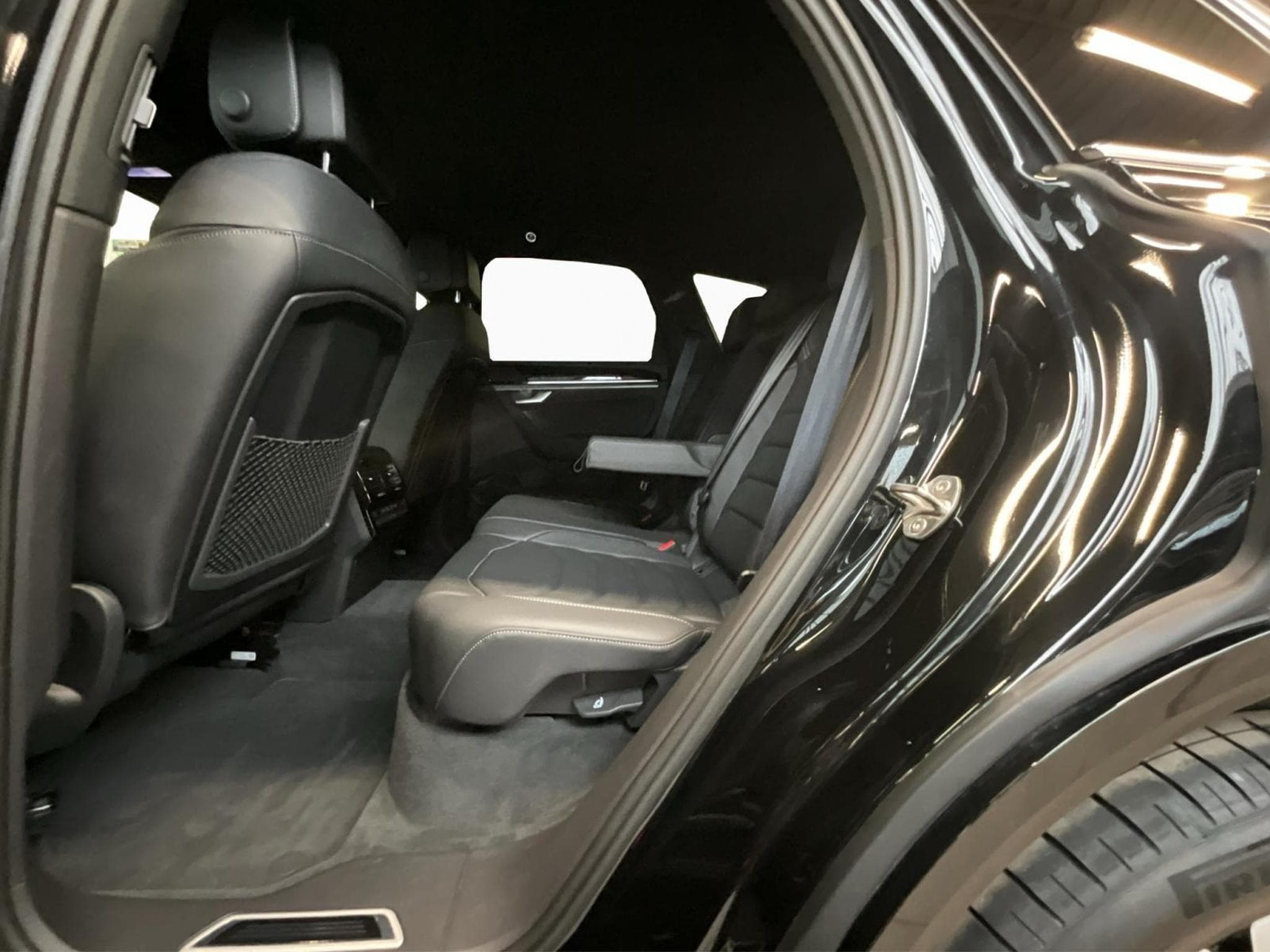 VW Touareg R-Line+V6TDI+4M+P.Confort+AHK (2025) - Photo 16