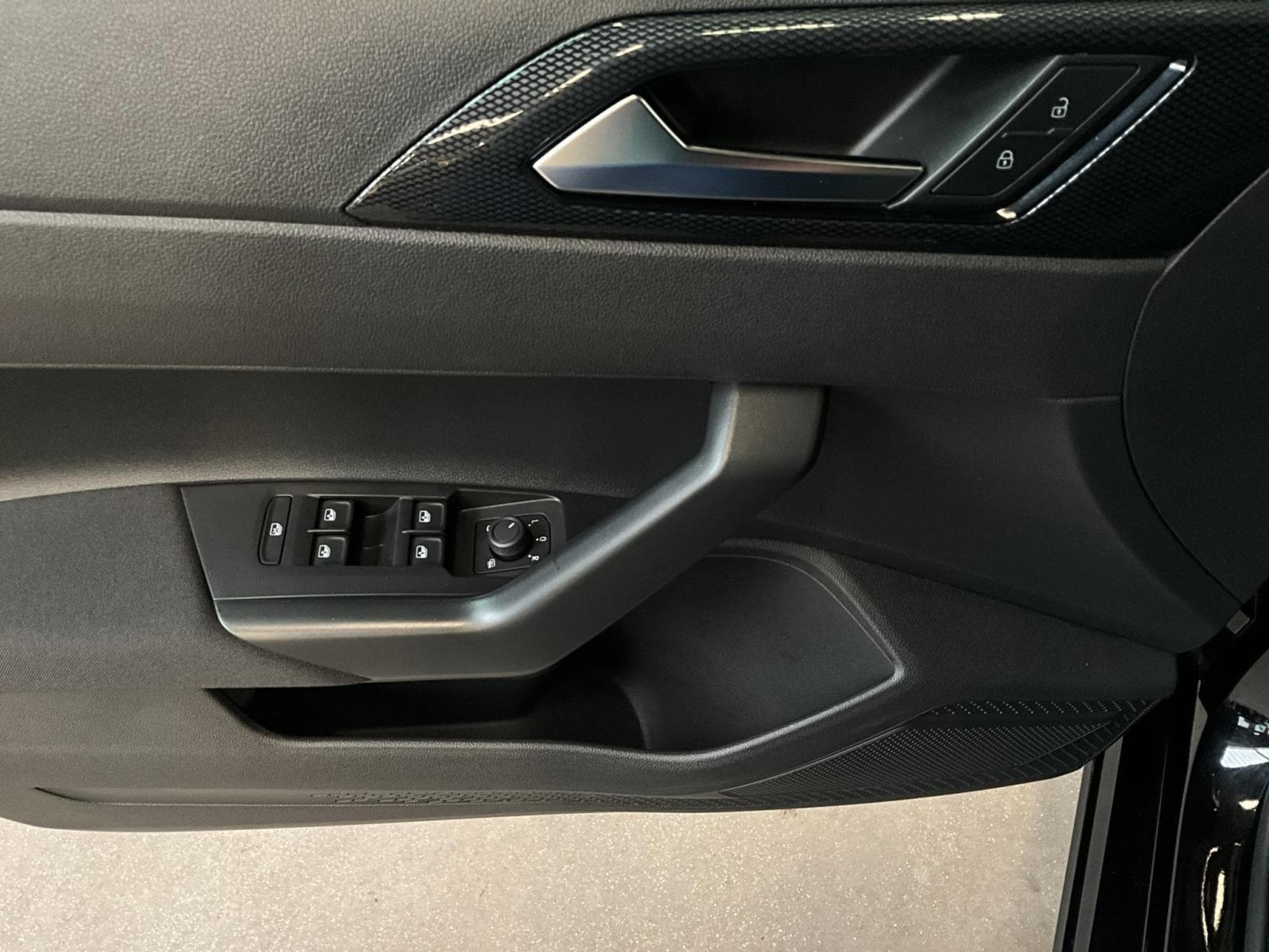 VW Polo Life+BVM+Park&Comf.+IQ-Drive (2025) - Photo 10