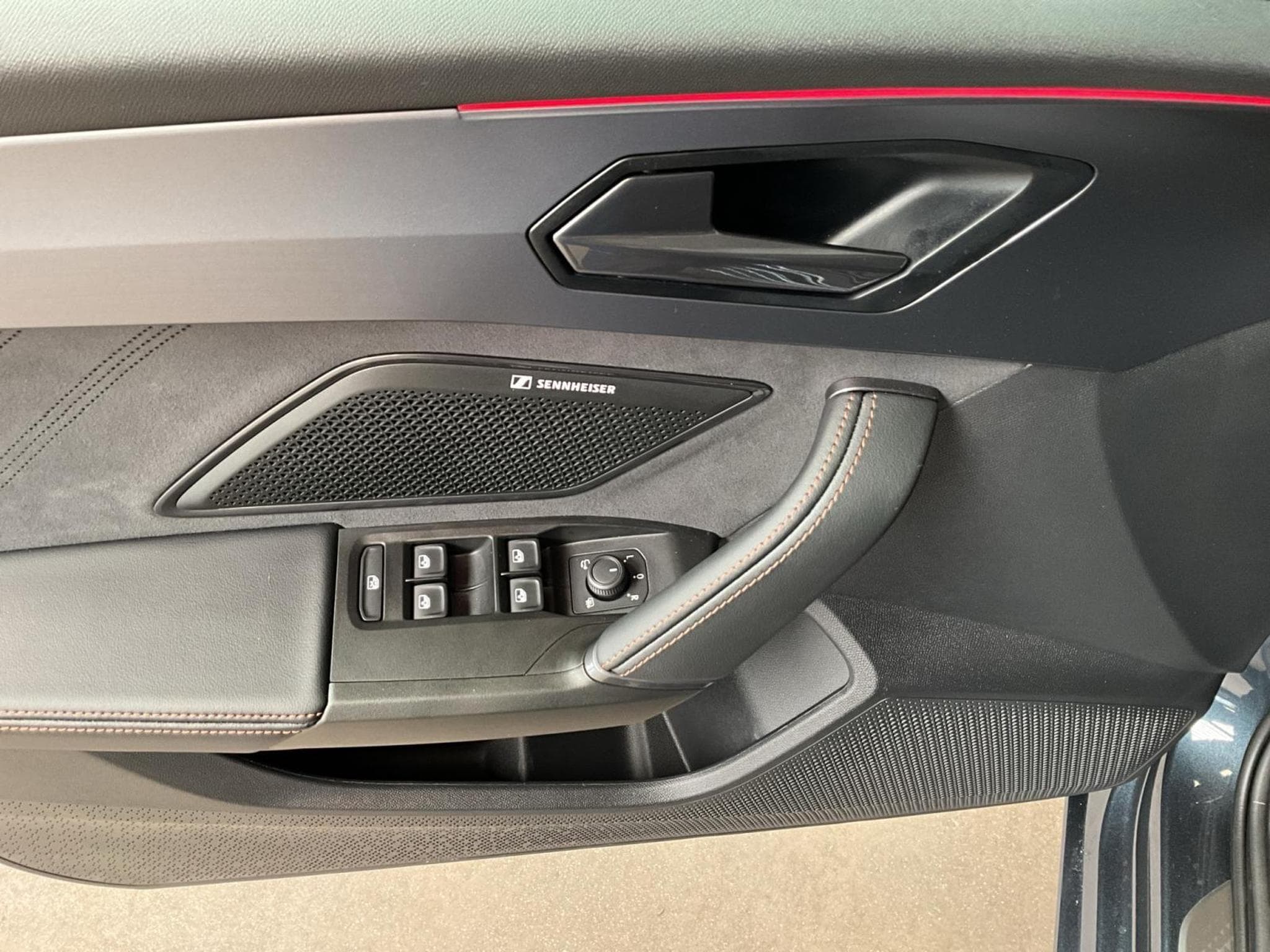 Cupra Leon DSG+Pure-Performance+Sound-Immersive+Dynamic (2025) - Photo 10