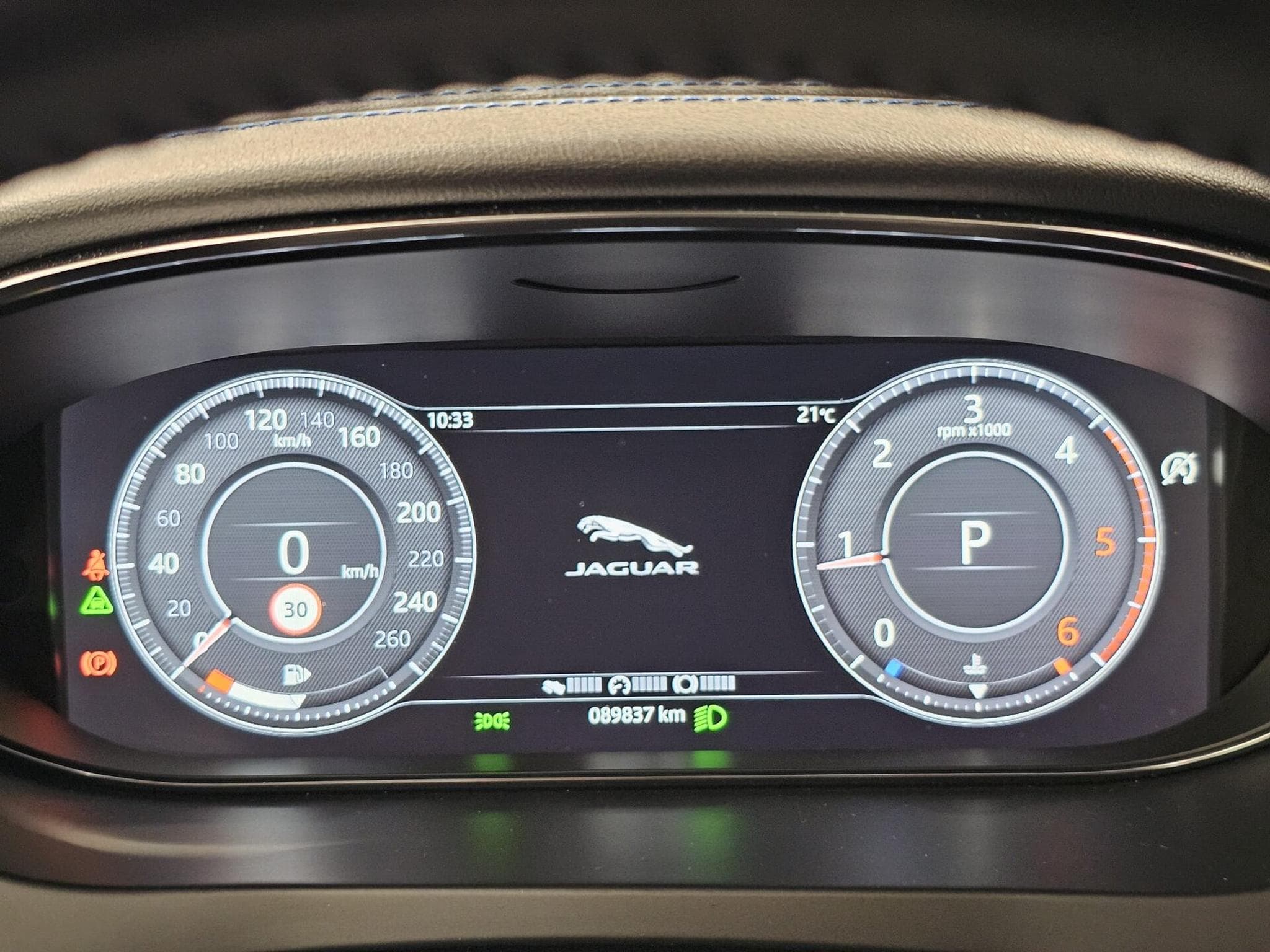 Jaguar E-Pace 241 cv R-DYNAMIC SE/ 4MOTION/ MERIDIAN (2020) - Foto 9