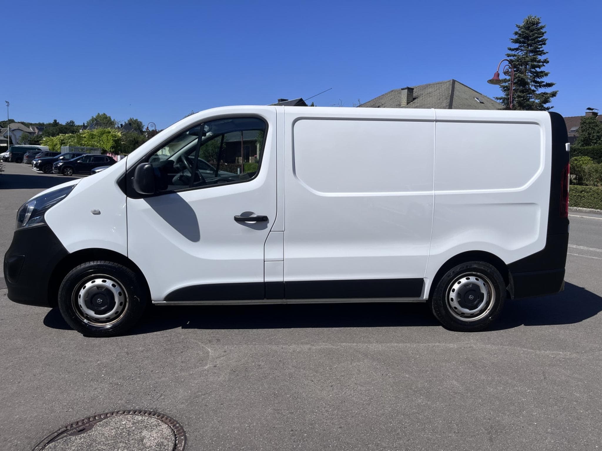 Opel Vivaro 1.6cdti 95cv L1H1 Euro6 Clim Camera PDC Armoires Wurth (2019) - Foto 6