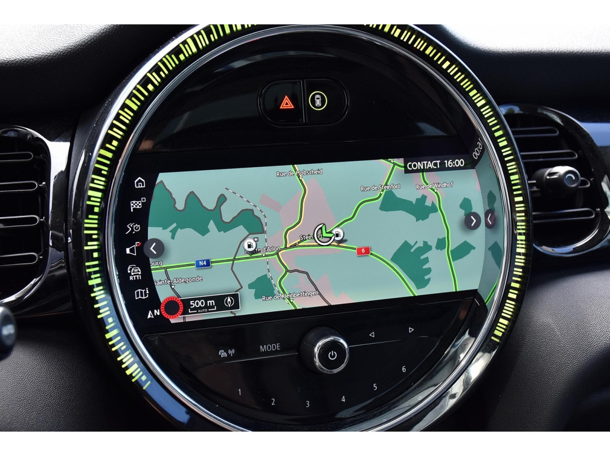 Mini Cooper 1.5A PANO CUIR GPS HUD CAM PARK KEYLESS 1° MAIN (2023) - Photo 11