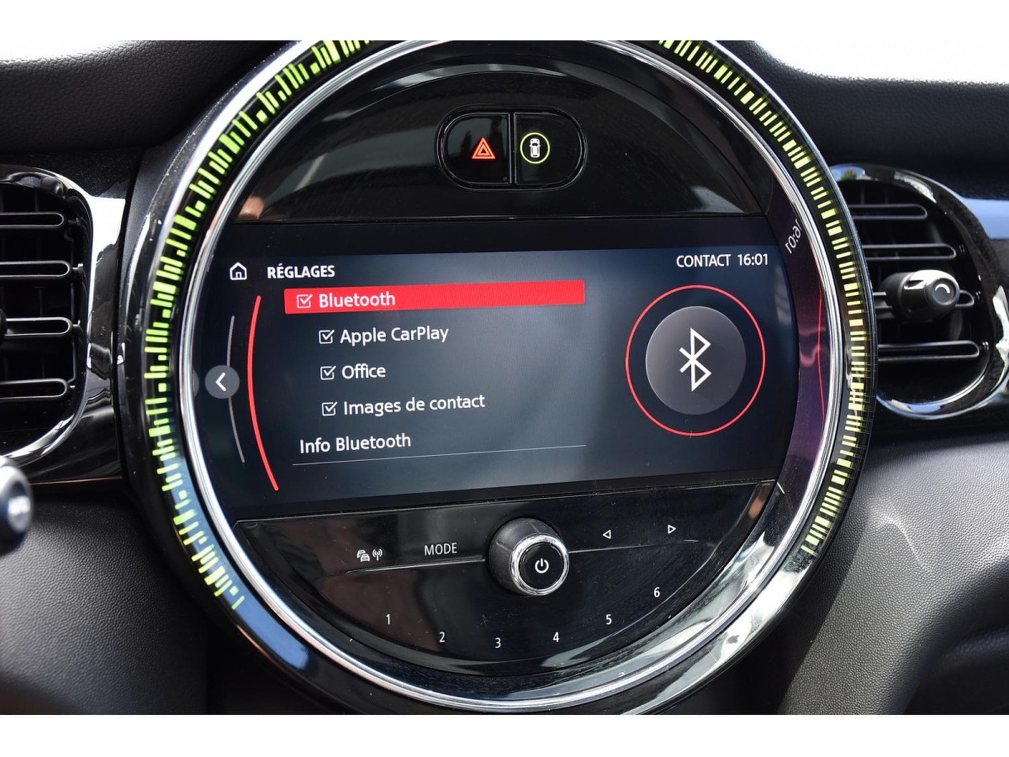 Mini Cooper 1.5A PANO CUIR GPS HUD CAM PARK KEYLESS 1° MAIN (2023) - Photo 12