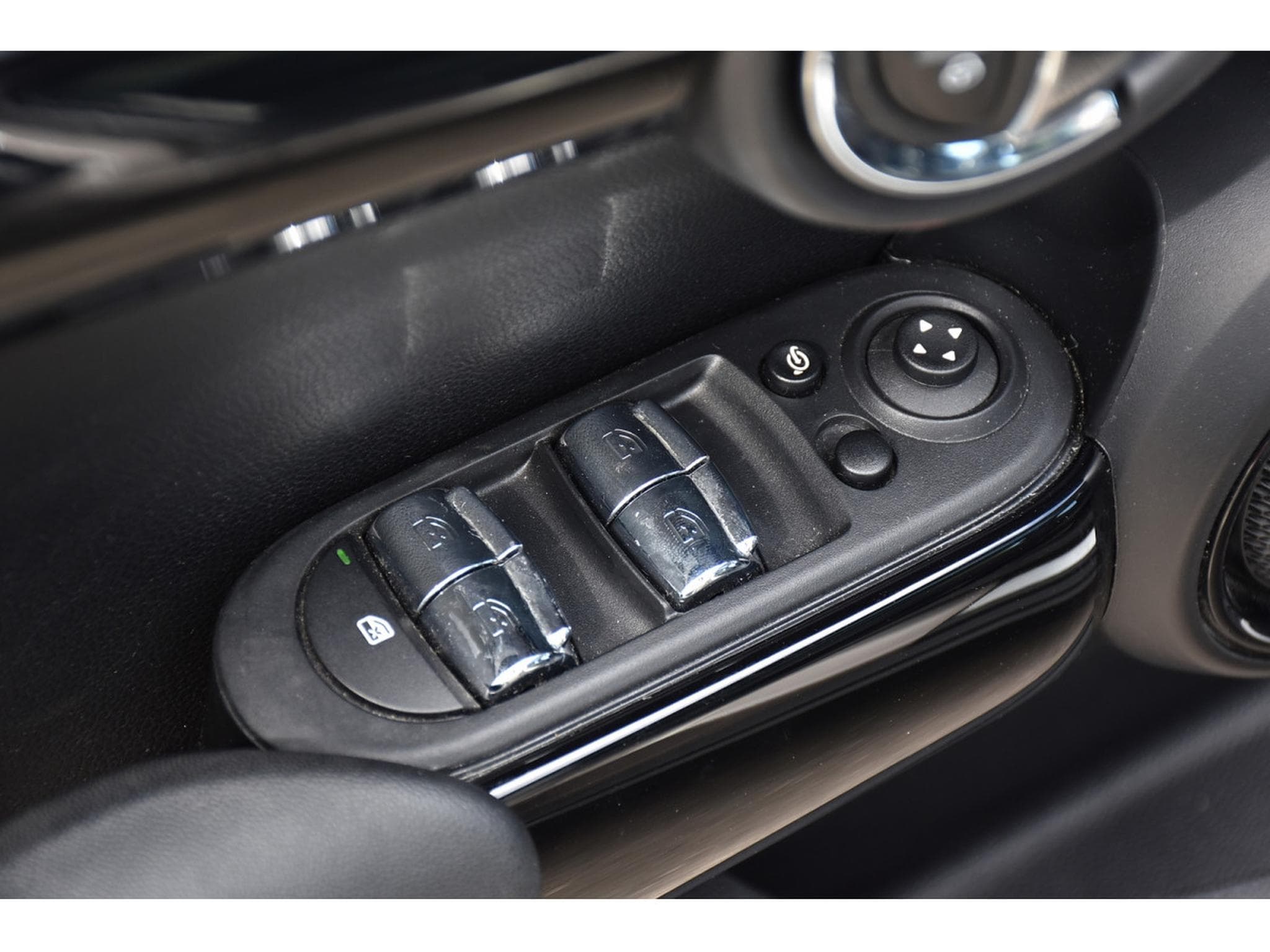 Mini Cooper 1.5A PANO CUIR GPS HUD CAM PARK KEYLESS 1° MAIN (2023) - Photo 20