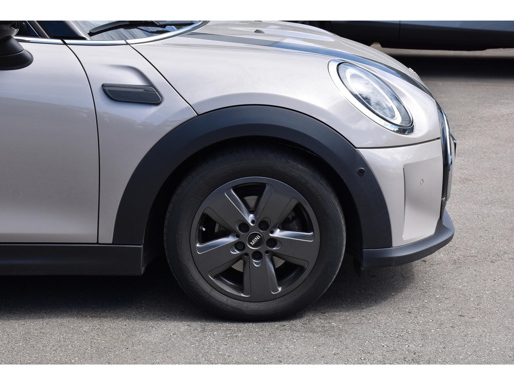 Mini Cooper 1.5A PANO CUIR GPS HUD CAM PARK KEYLESS 1° MAIN (2023) - Photo 5