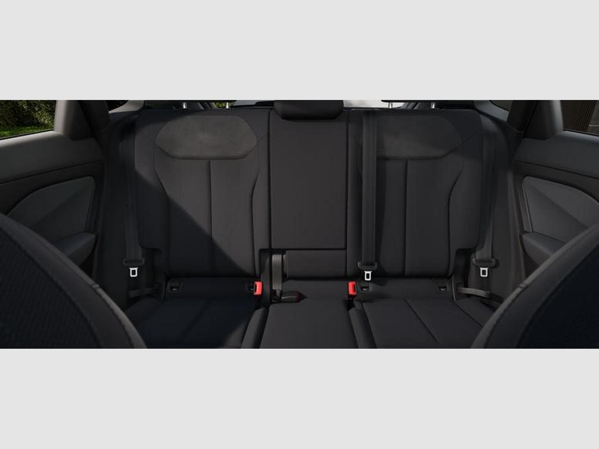 Audi Q3 S line 2.0 TSI 7-Gang DSG (2026) - Photo 4