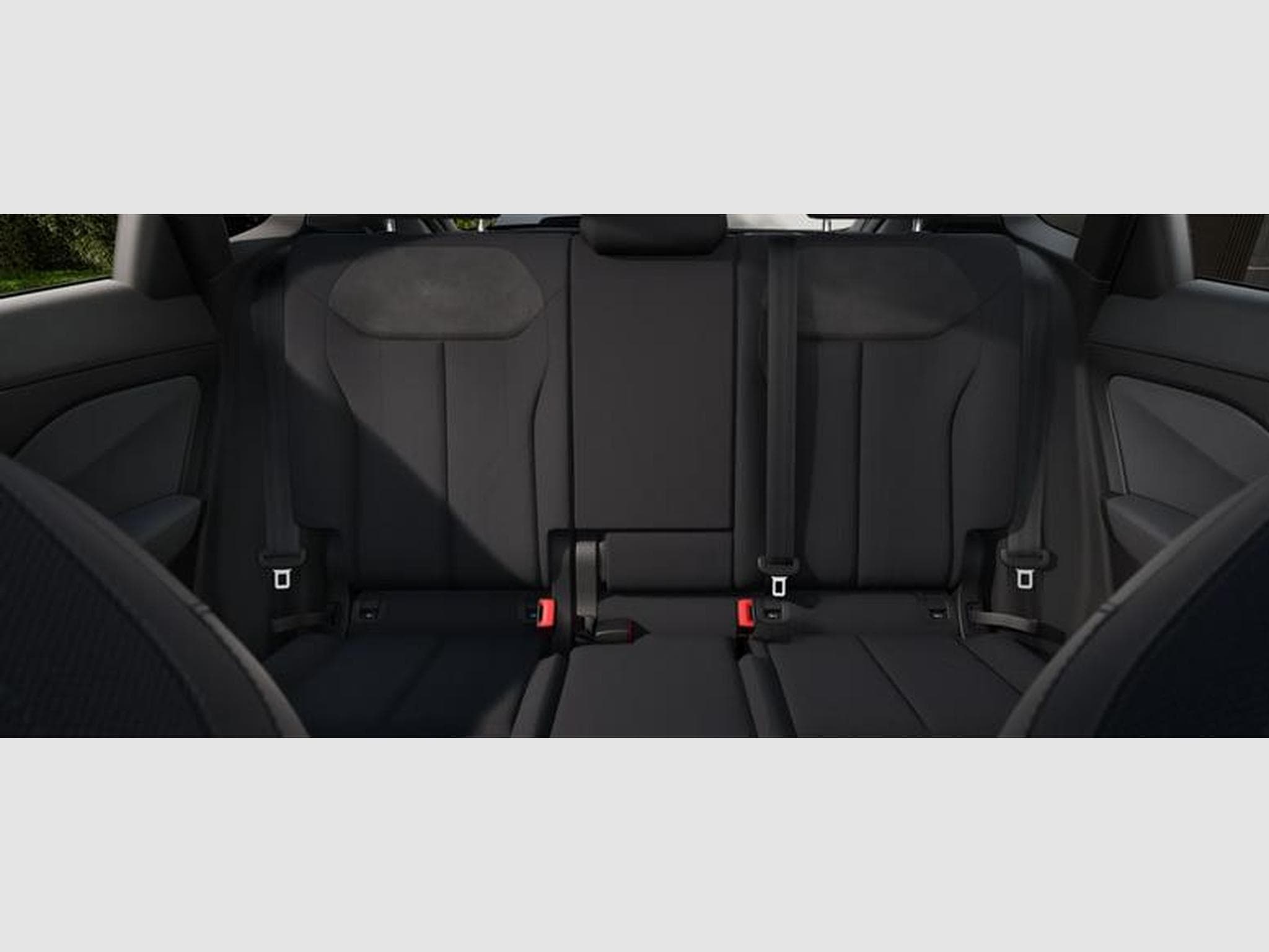 Audi Q3 S line 2.0 TSI 7-Gang DSG (2026) - Photo 4