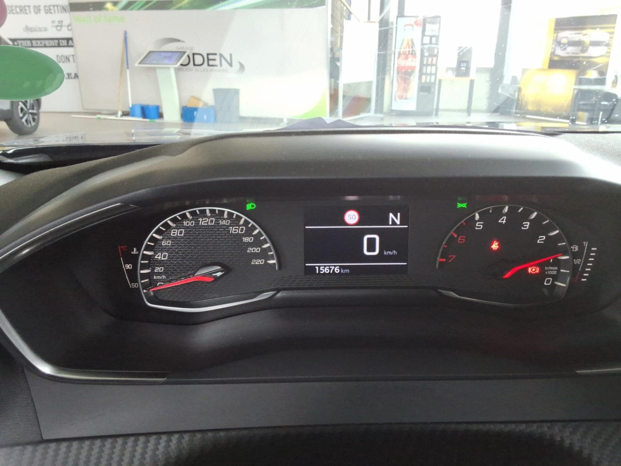 Peugeot 2008 Style (2025) - Photo 7