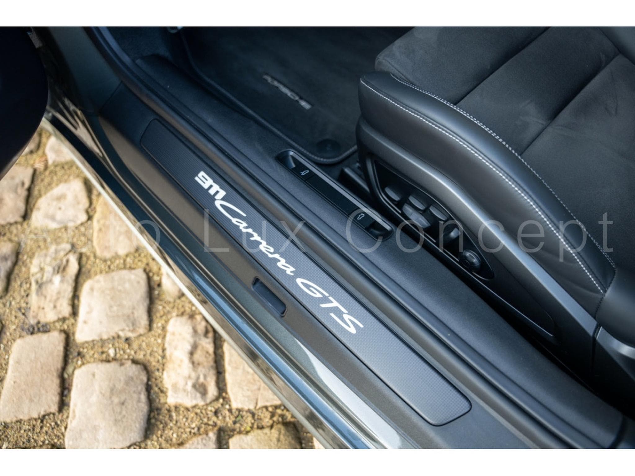 Porsche 911 911 Carrera GTS (2022) - Photo 17