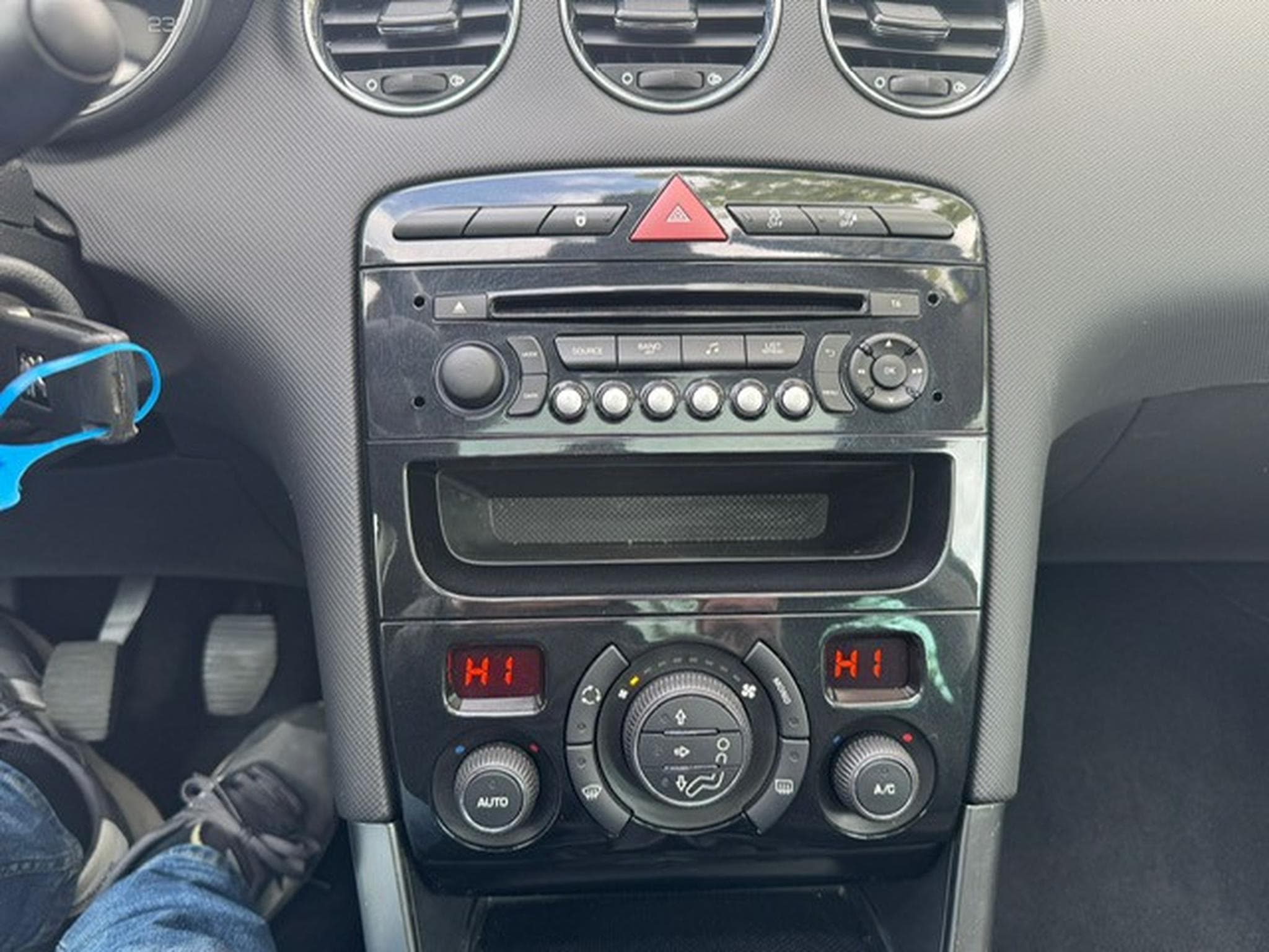 Peugeot 308 PEUGEOT 308 SW PANORAMA KLIMA BLUETOOTH (2013) - Foto 15