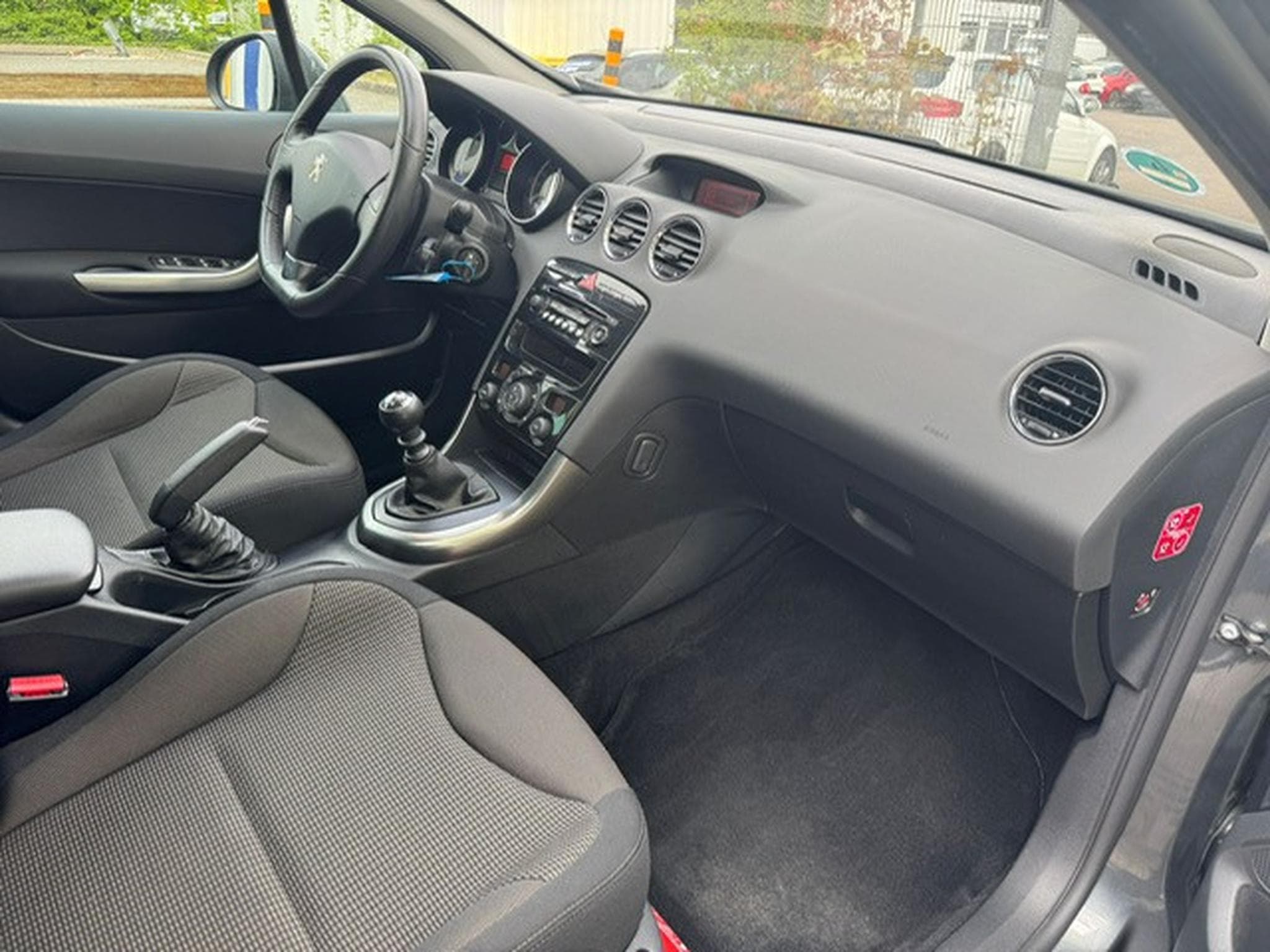 Peugeot 308 PEUGEOT 308 SW PANORAMA KLIMA BLUETOOTH (2013) - Foto 6