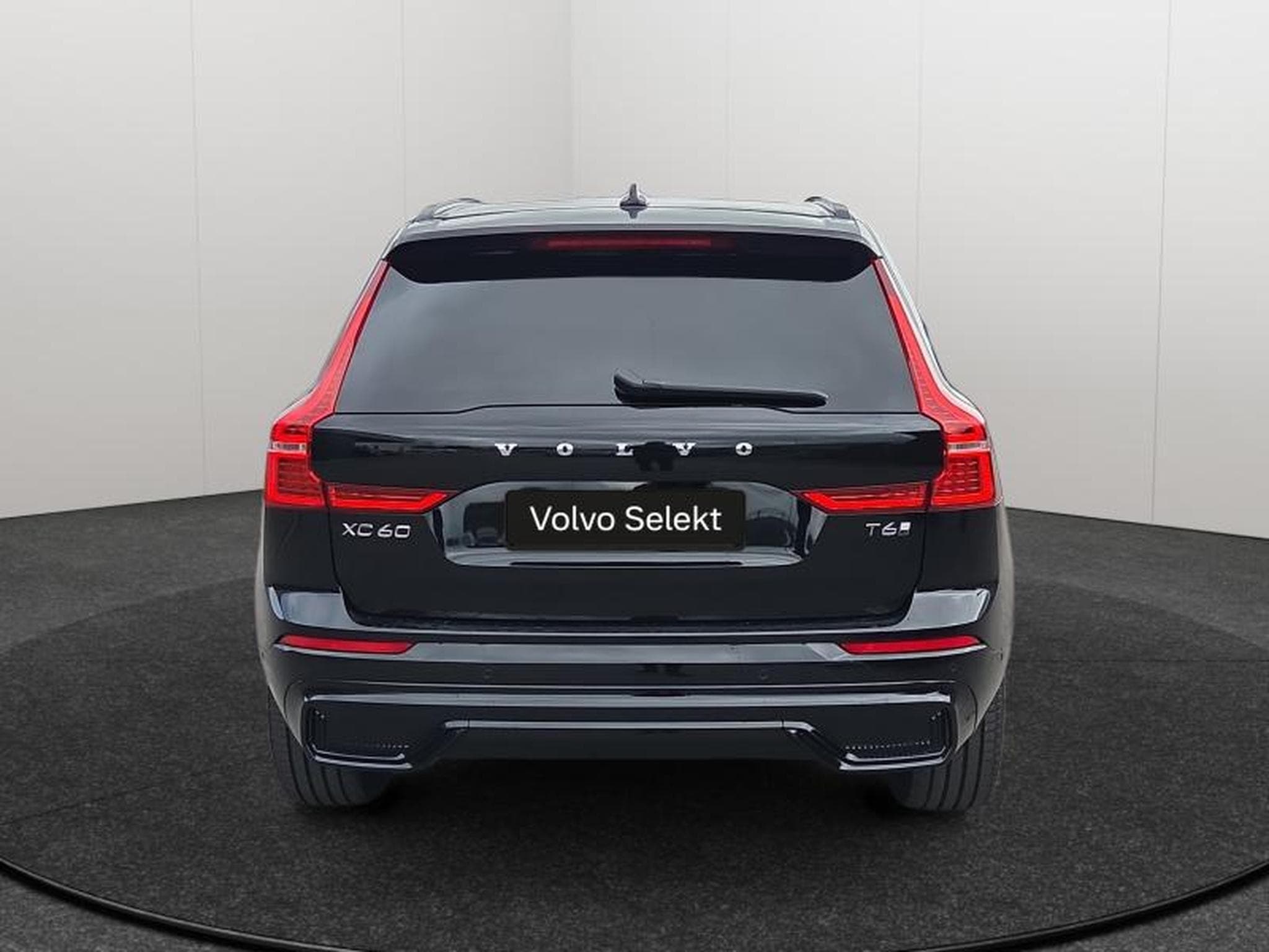 Volvo XC60 T6 Plus Dark / Hybride KIT HIVER (2025) - Photo 25
